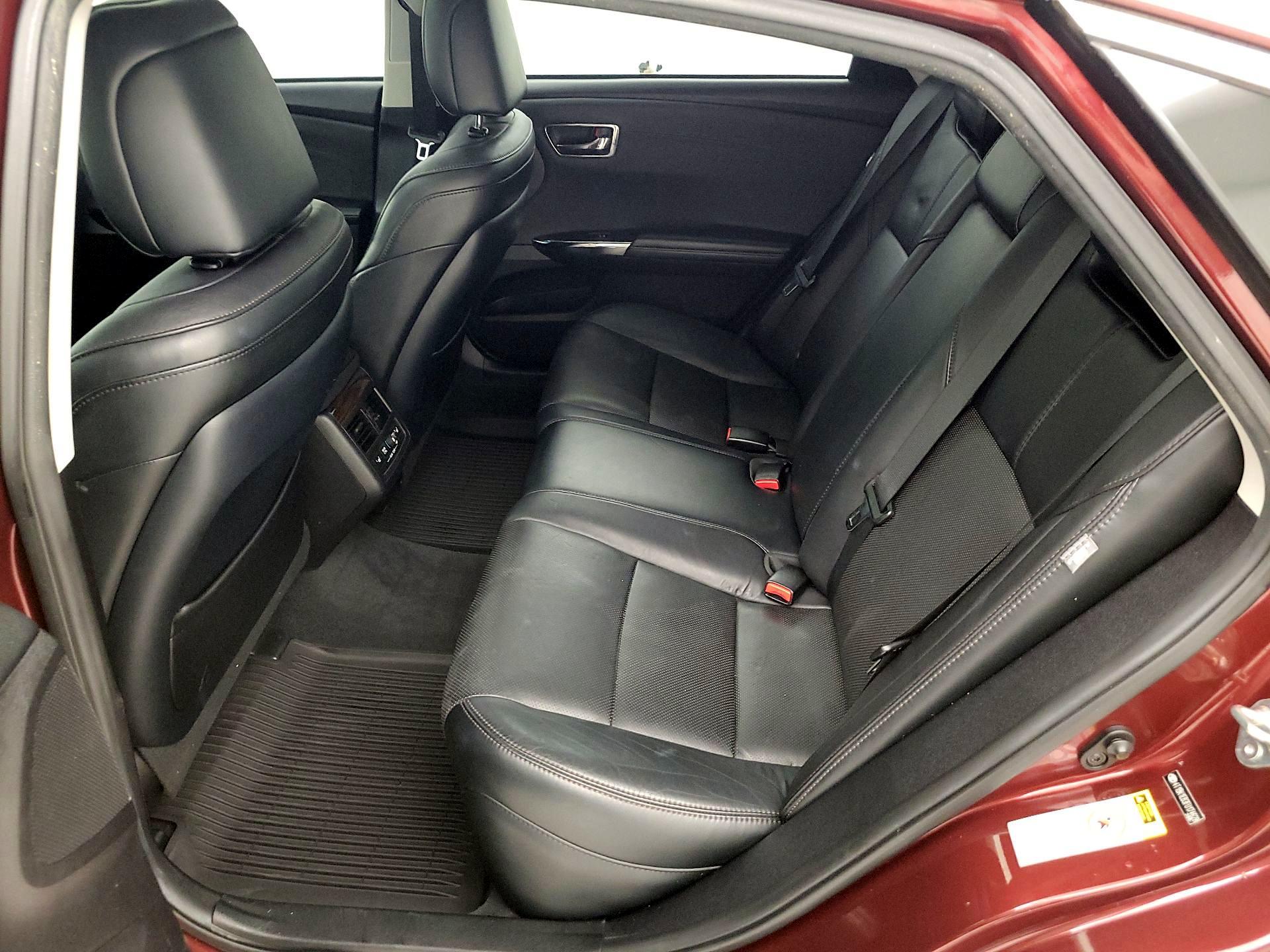 Thumbnail: 2015 Toyota Avalon - 17