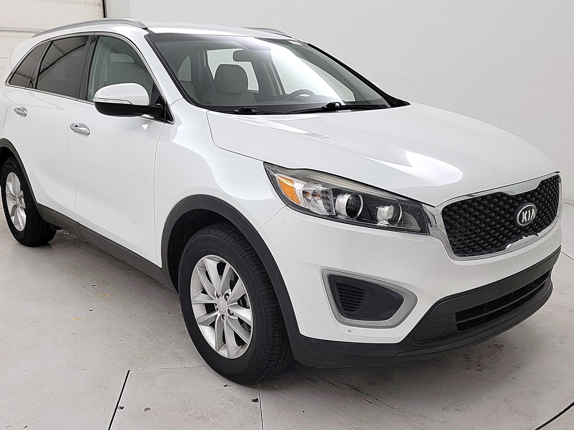 Thumbnail: 2017 Kia Sorento - 1