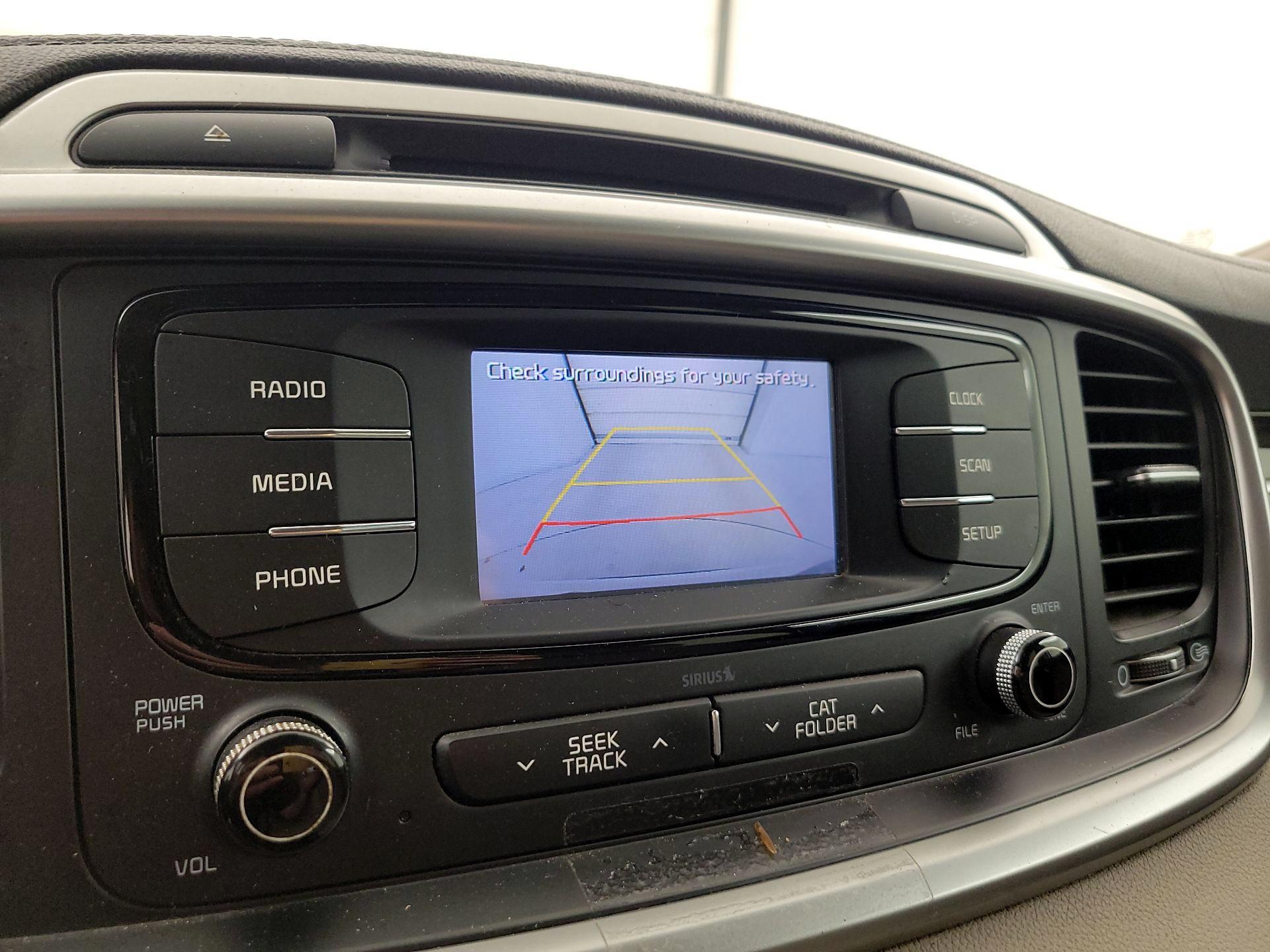 Thumbnail: 2017 Kia Sorento - 12