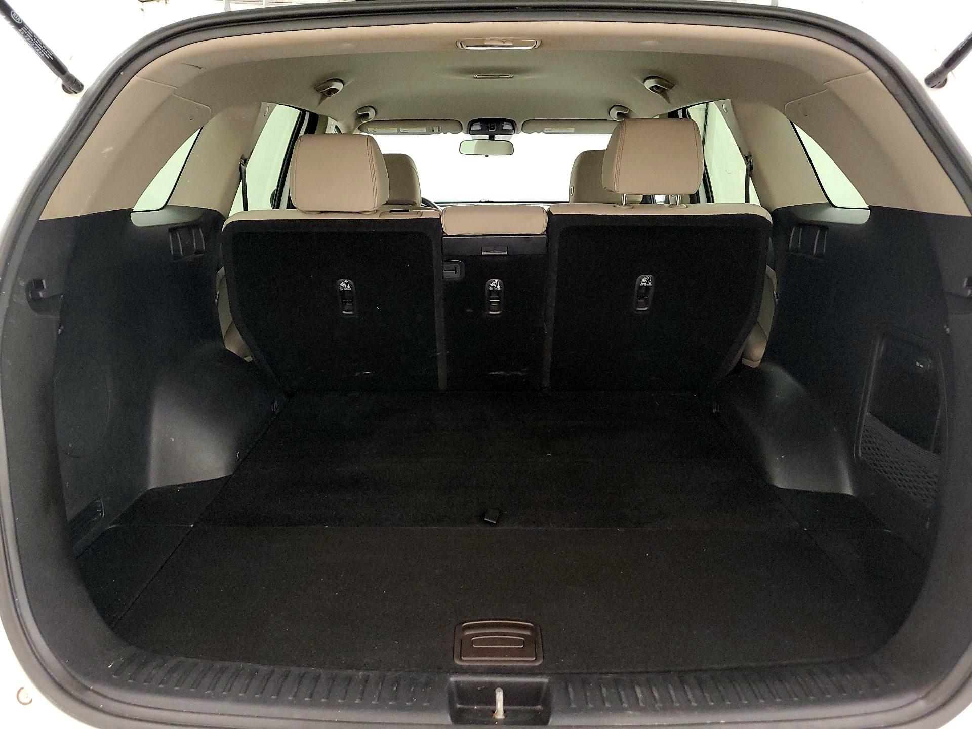 Thumbnail: 2017 Kia Sorento - 18