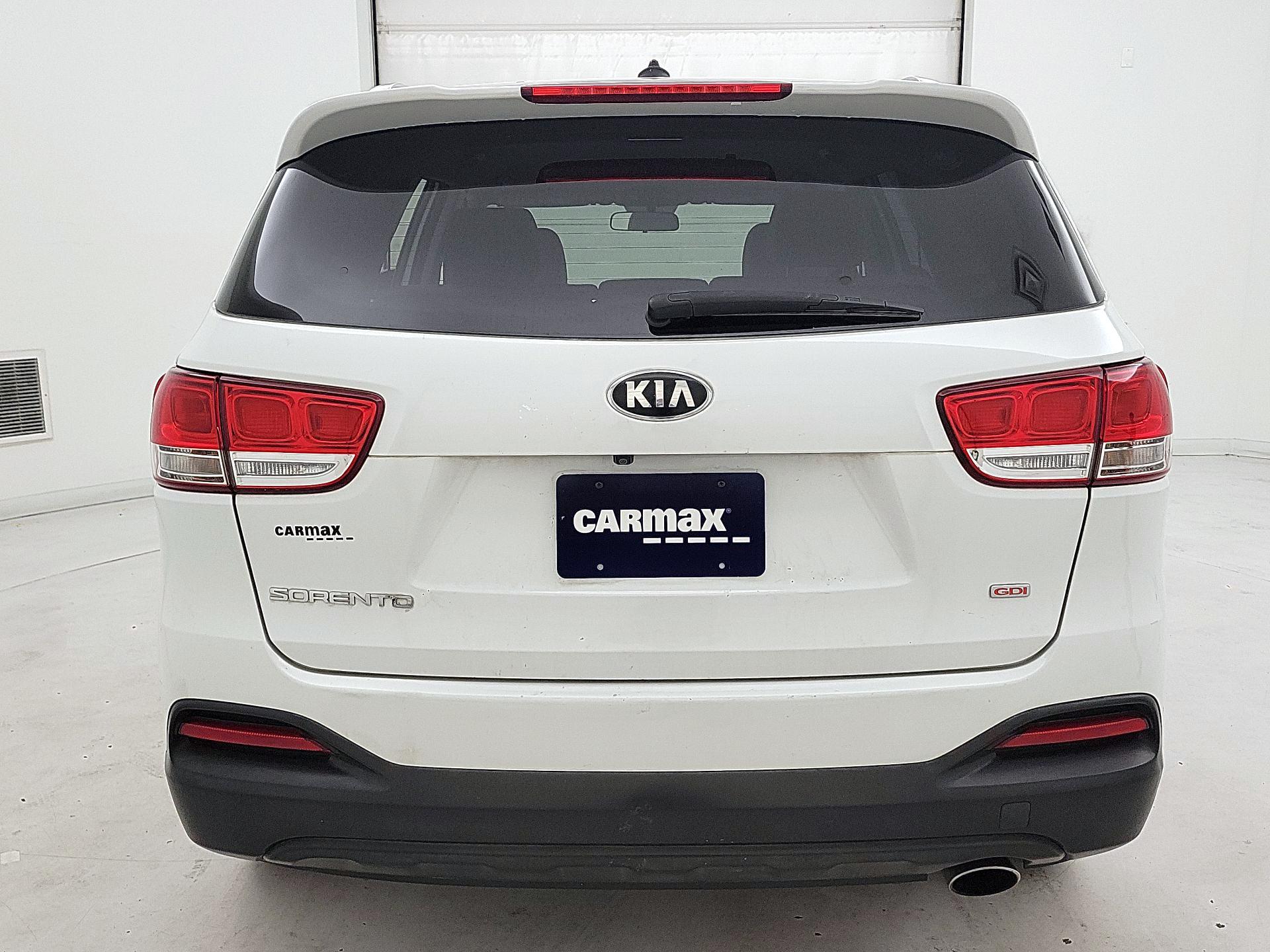 Thumbnail: 2017 Kia Sorento - 6