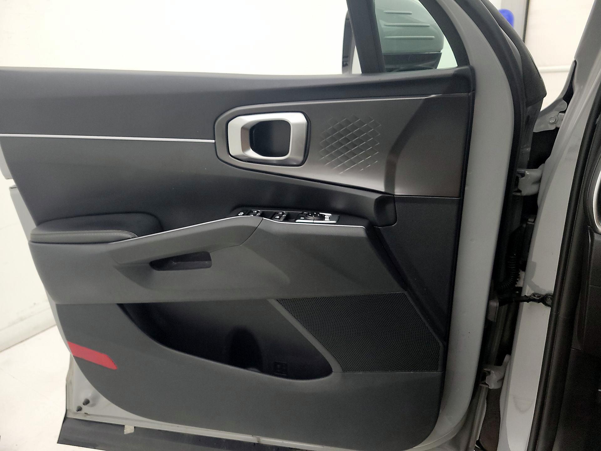 Thumbnail: 2024 Kia Sorento - 12