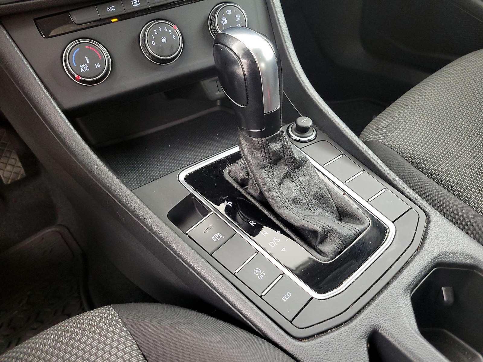 2021 Volkswagen Jetta S - Photo 18