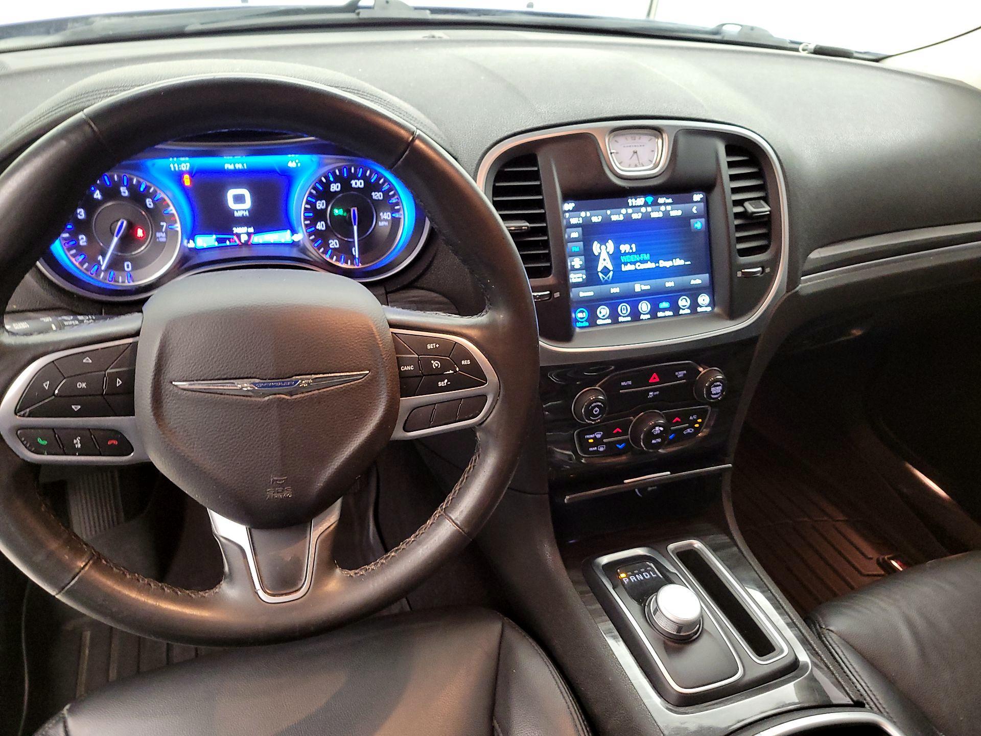 Thumbnail: 2021 Chrysler 300 - 9