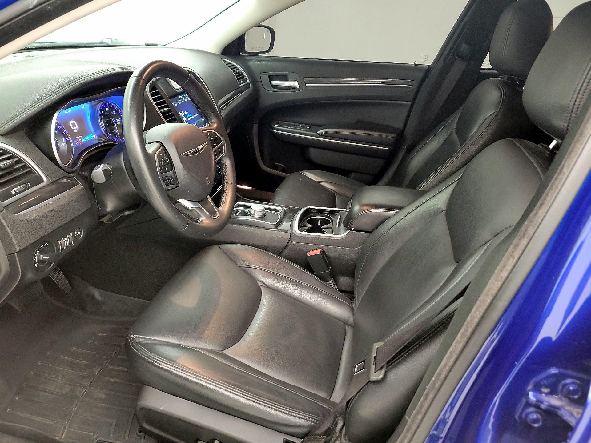 Thumbnail: 2021 Chrysler 300 - 11