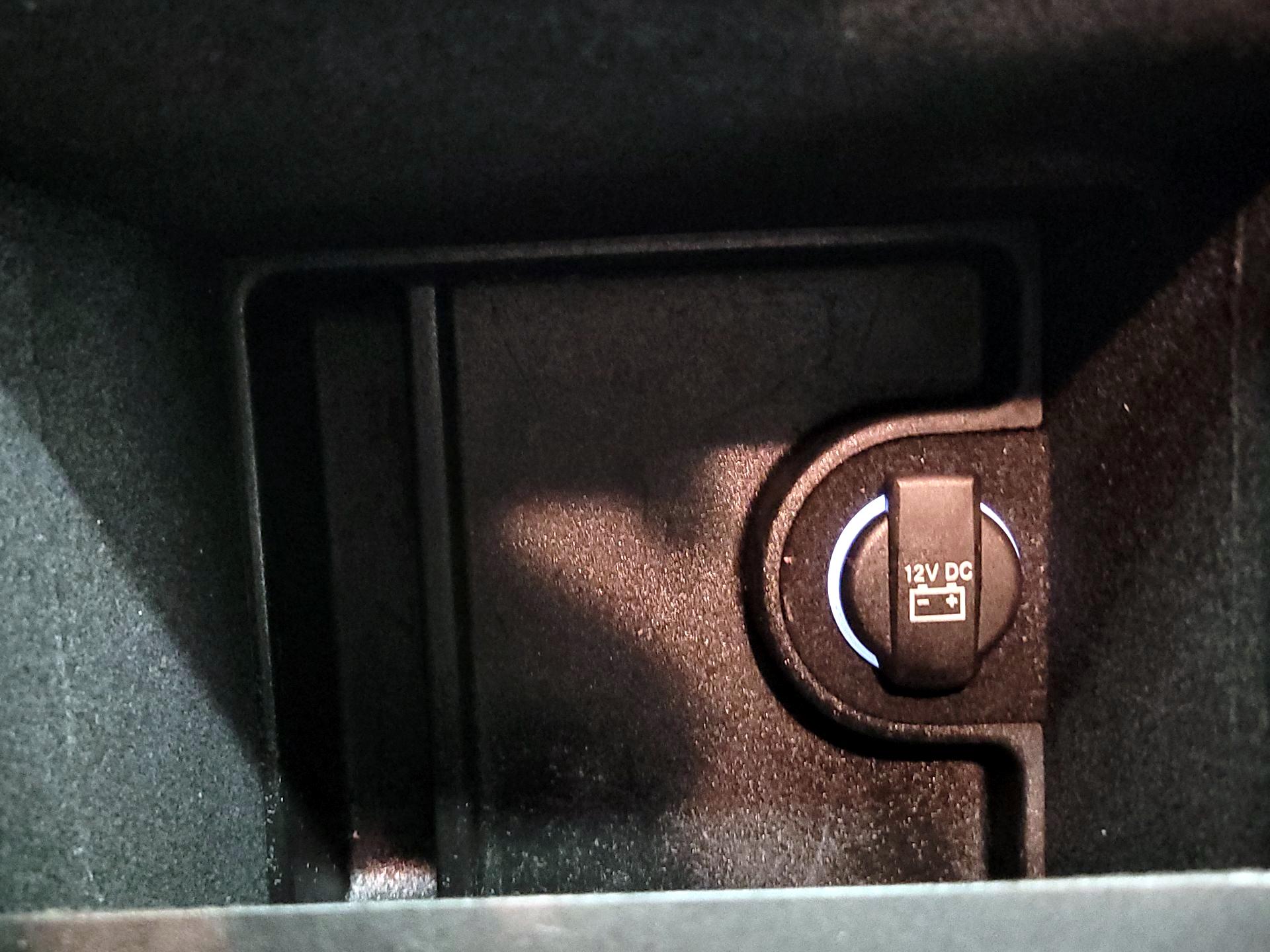 Thumbnail: 2021 Chrysler 300 - 18