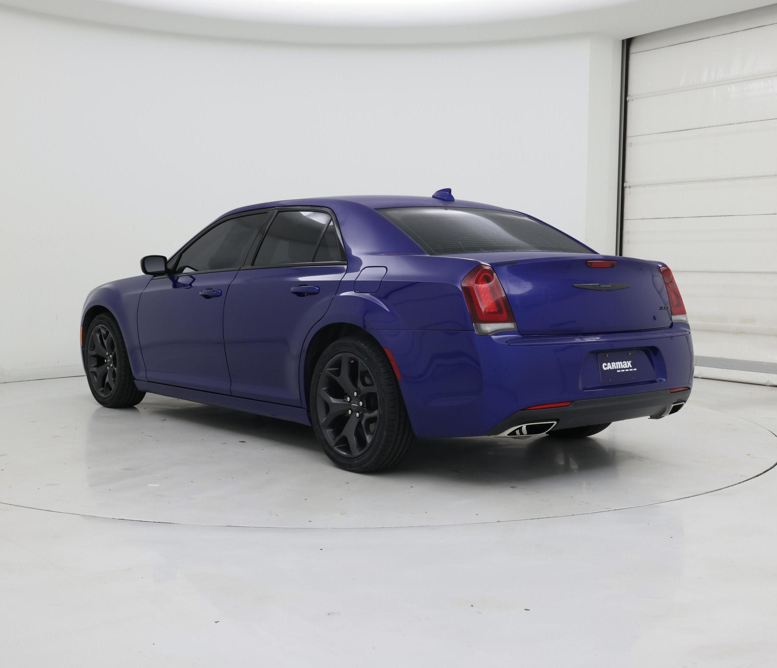 Thumbnail: 2021 Chrysler 300 - 2