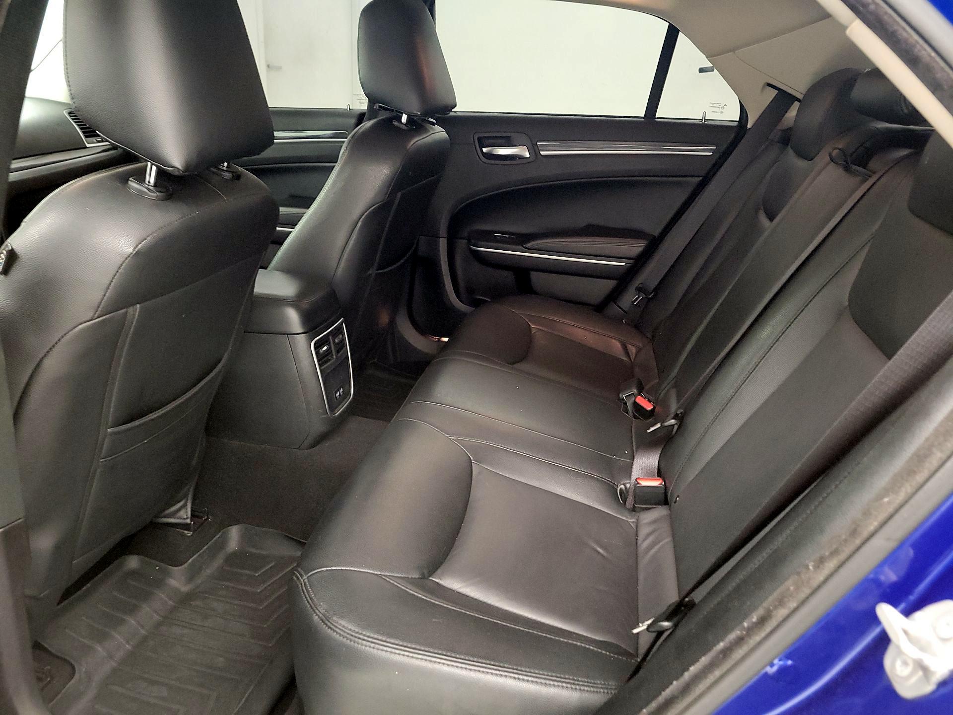 Thumbnail: 2021 Chrysler 300 - 19