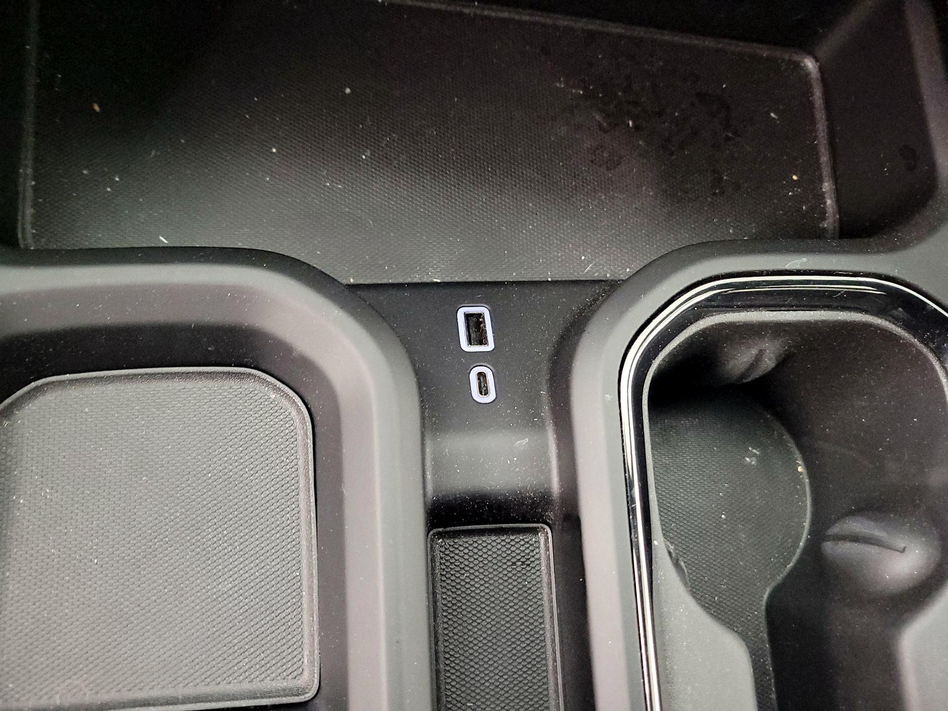 Thumbnail: 2024 GMC Sierra 2500 - 19