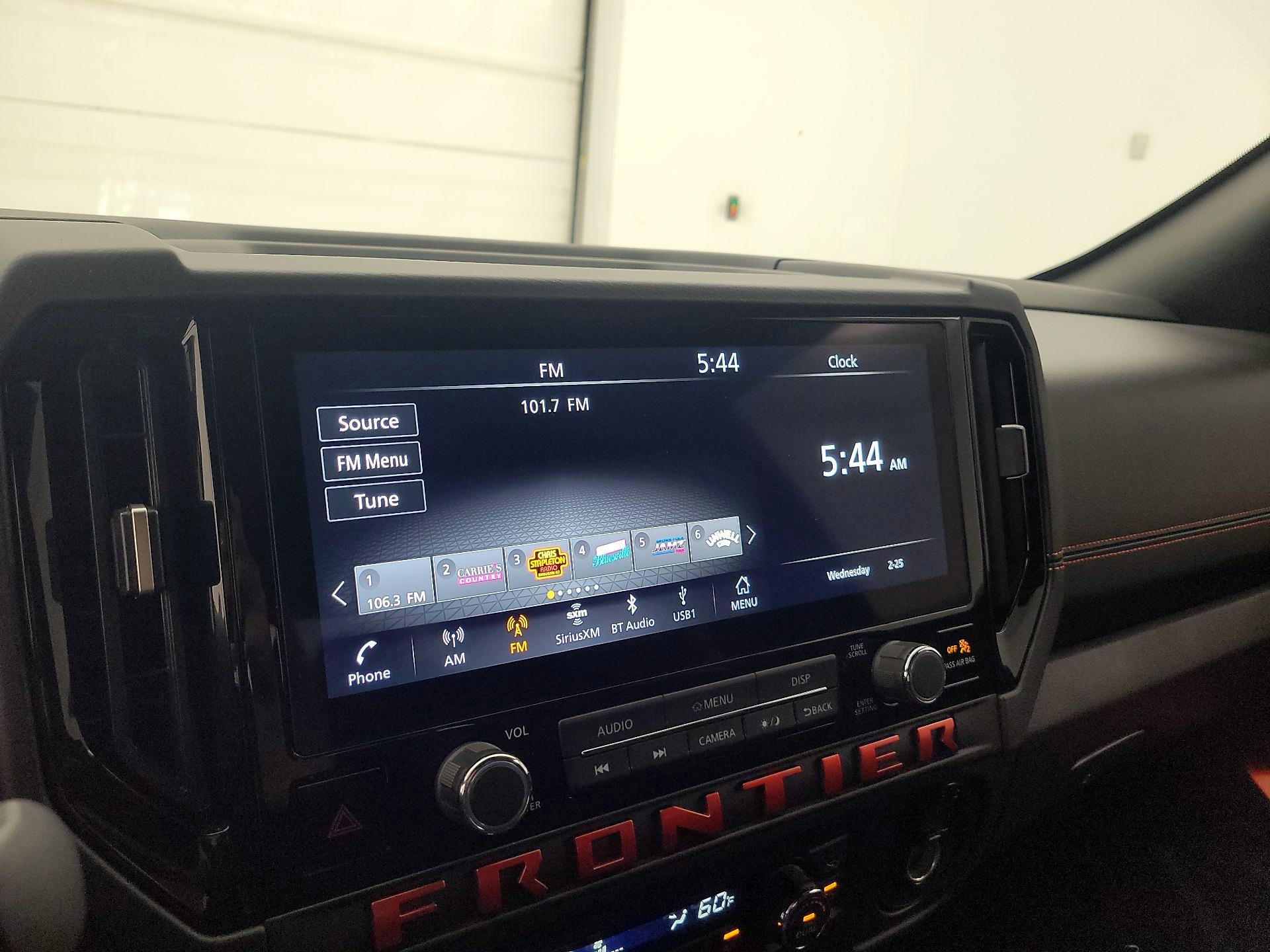 Thumbnail: 2025 Nissan Frontier - 15