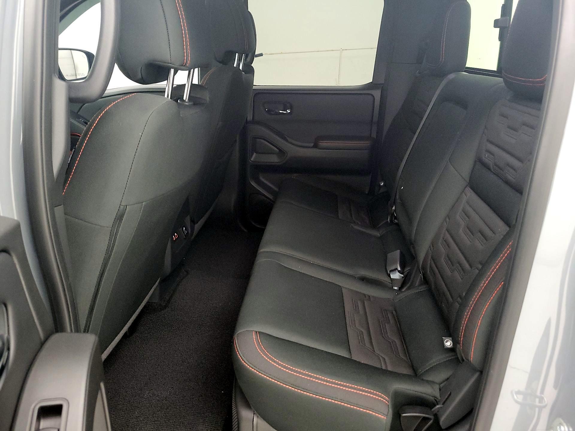 Thumbnail: 2025 Nissan Frontier - 19