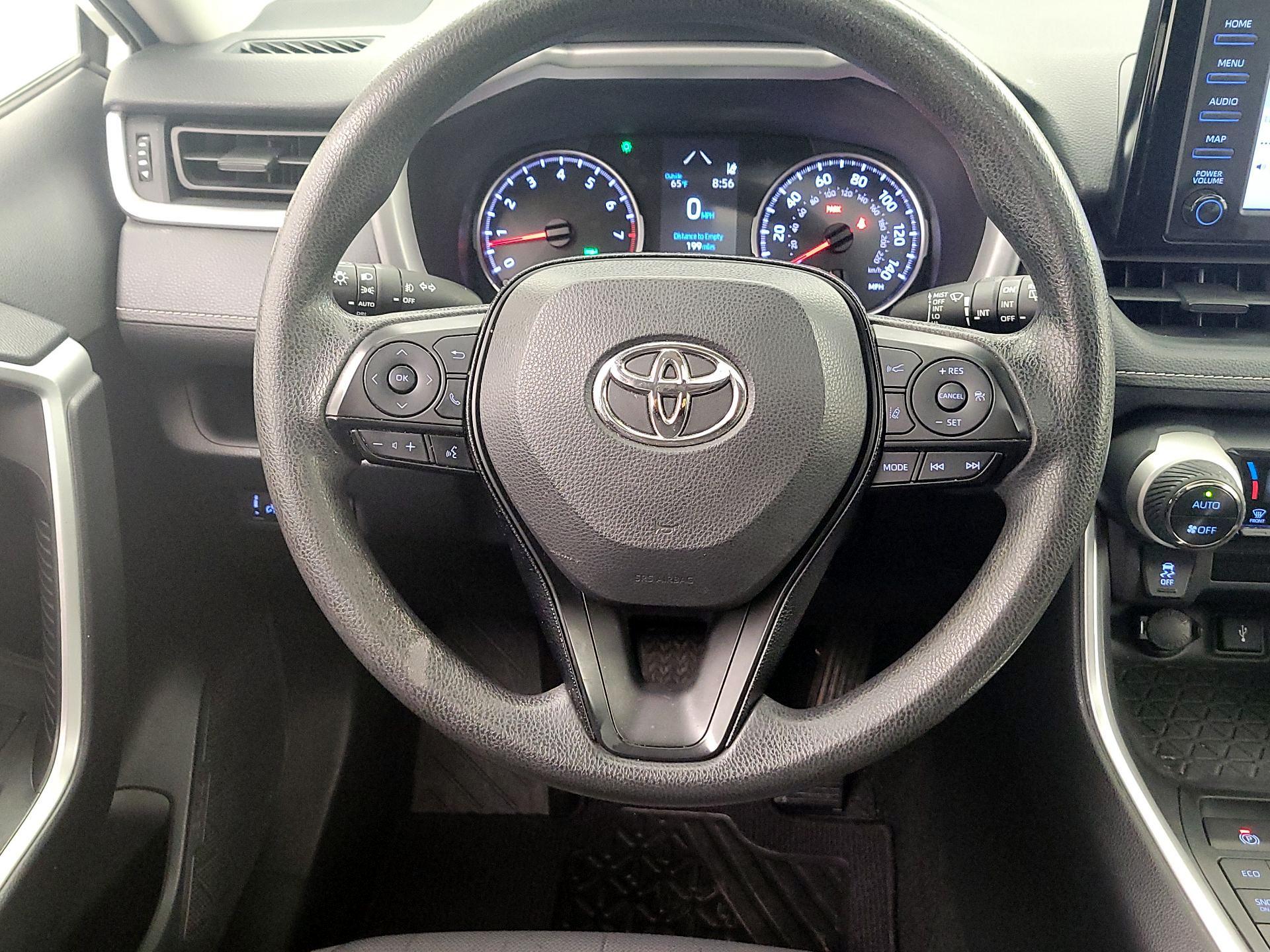 Thumbnail: 2020 Toyota RAV4 - 10