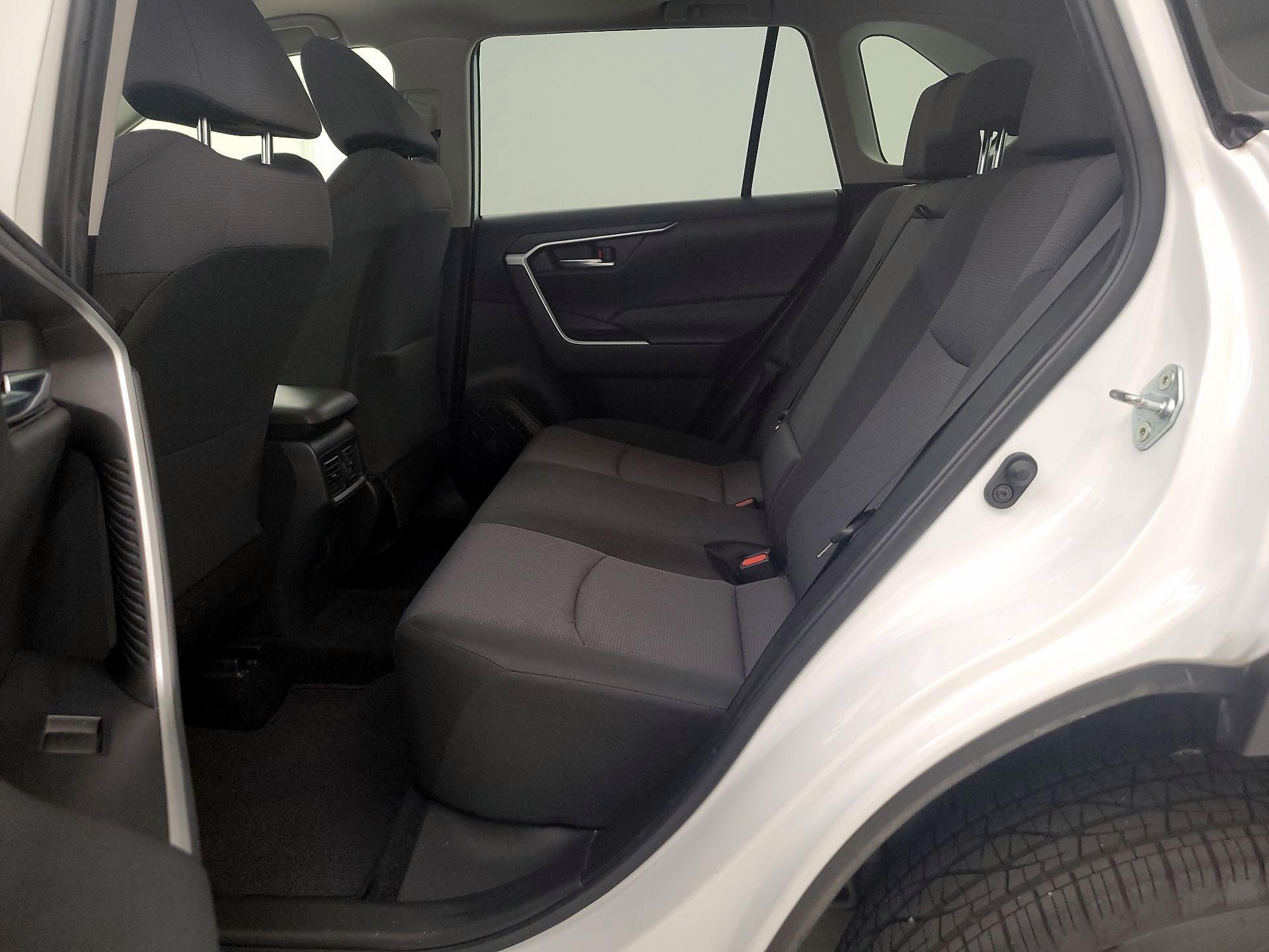 Thumbnail: 2020 Toyota RAV4 - 20