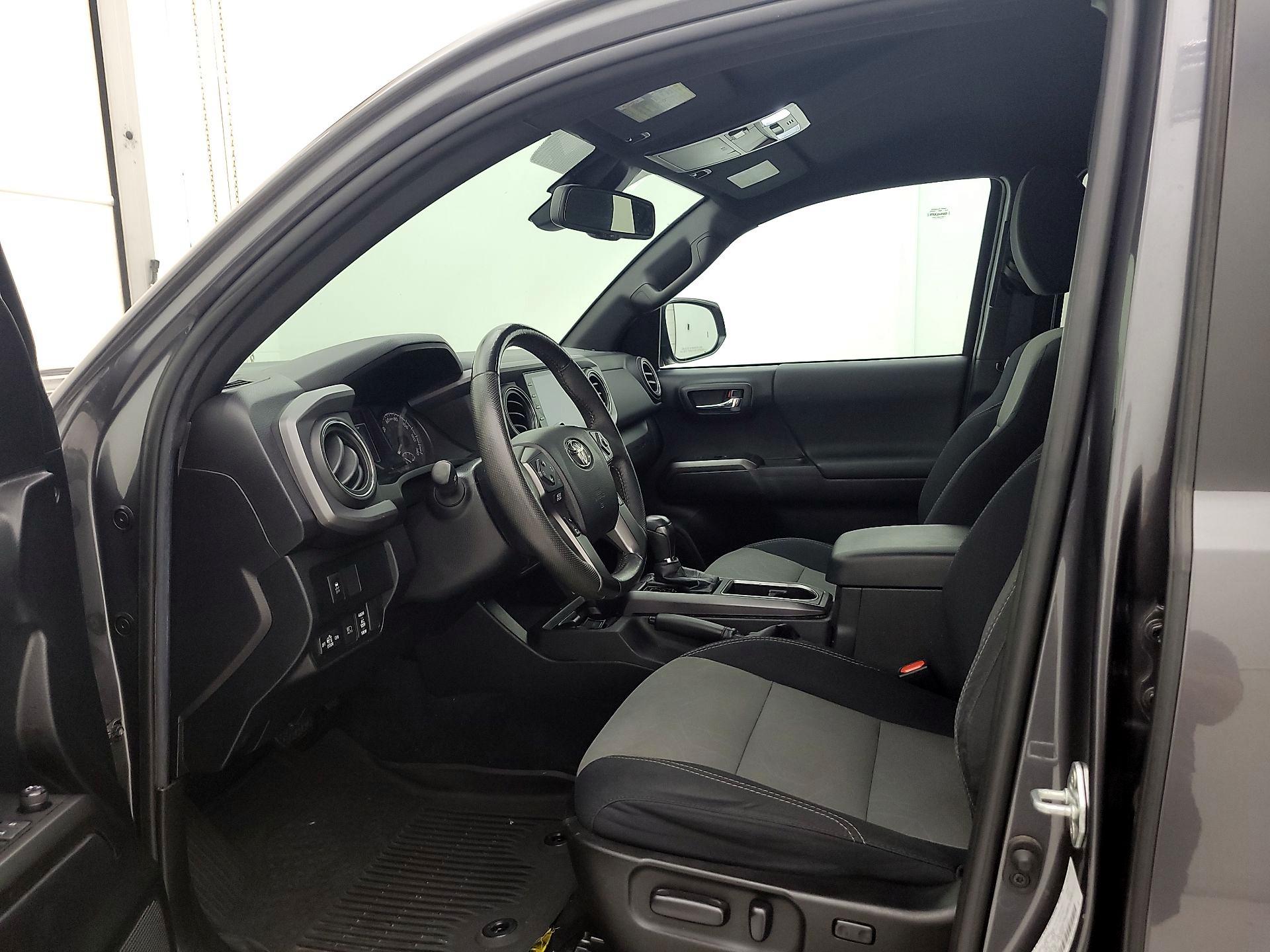 Thumbnail: 2021 Toyota Tacoma - 11