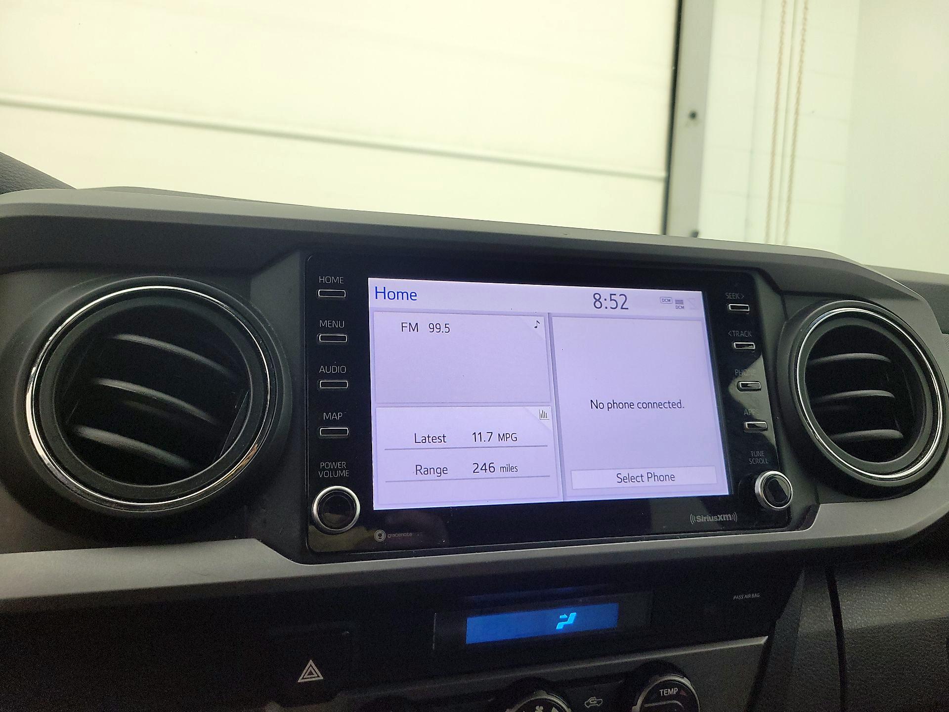 Thumbnail: 2021 Toyota Tacoma - 15