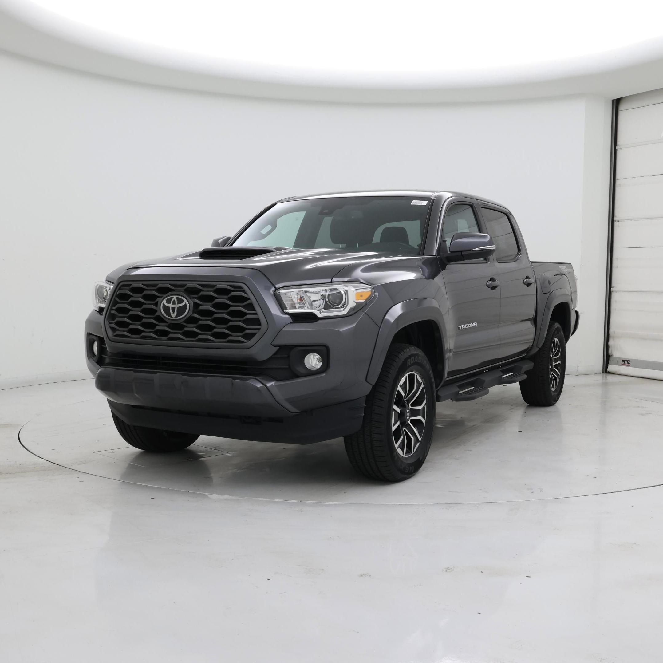 Thumbnail: 2021 Toyota Tacoma - 4