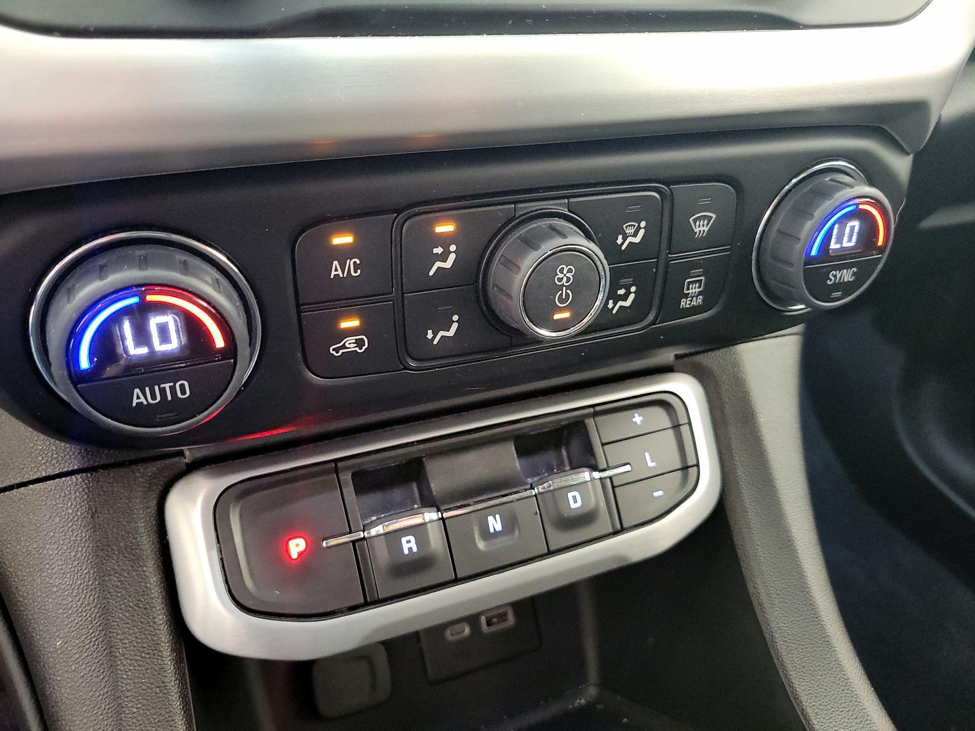 Thumbnail: 2022 GMC Acadia - 14