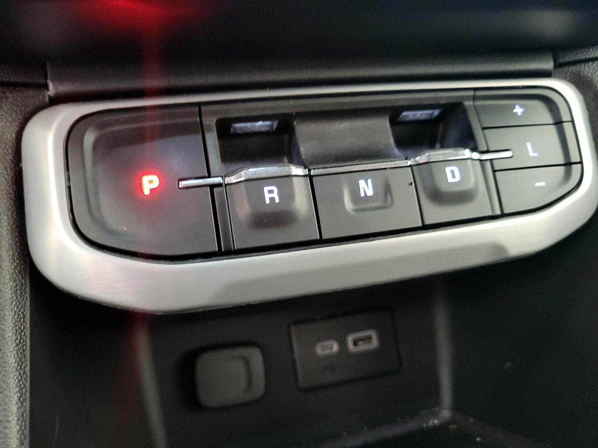 Thumbnail: 2022 GMC Acadia - 15