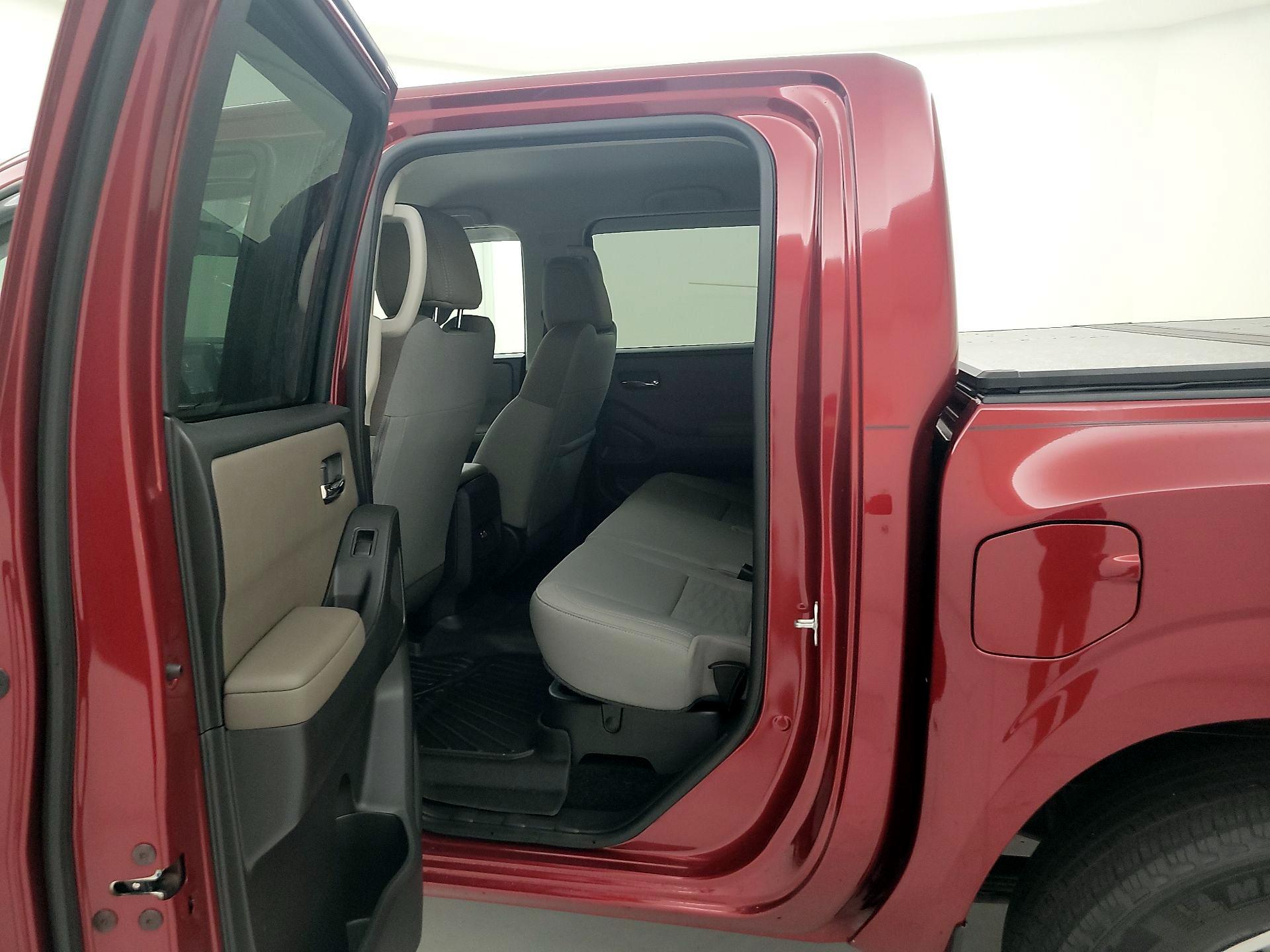 Thumbnail: 2023 Nissan Frontier - 19