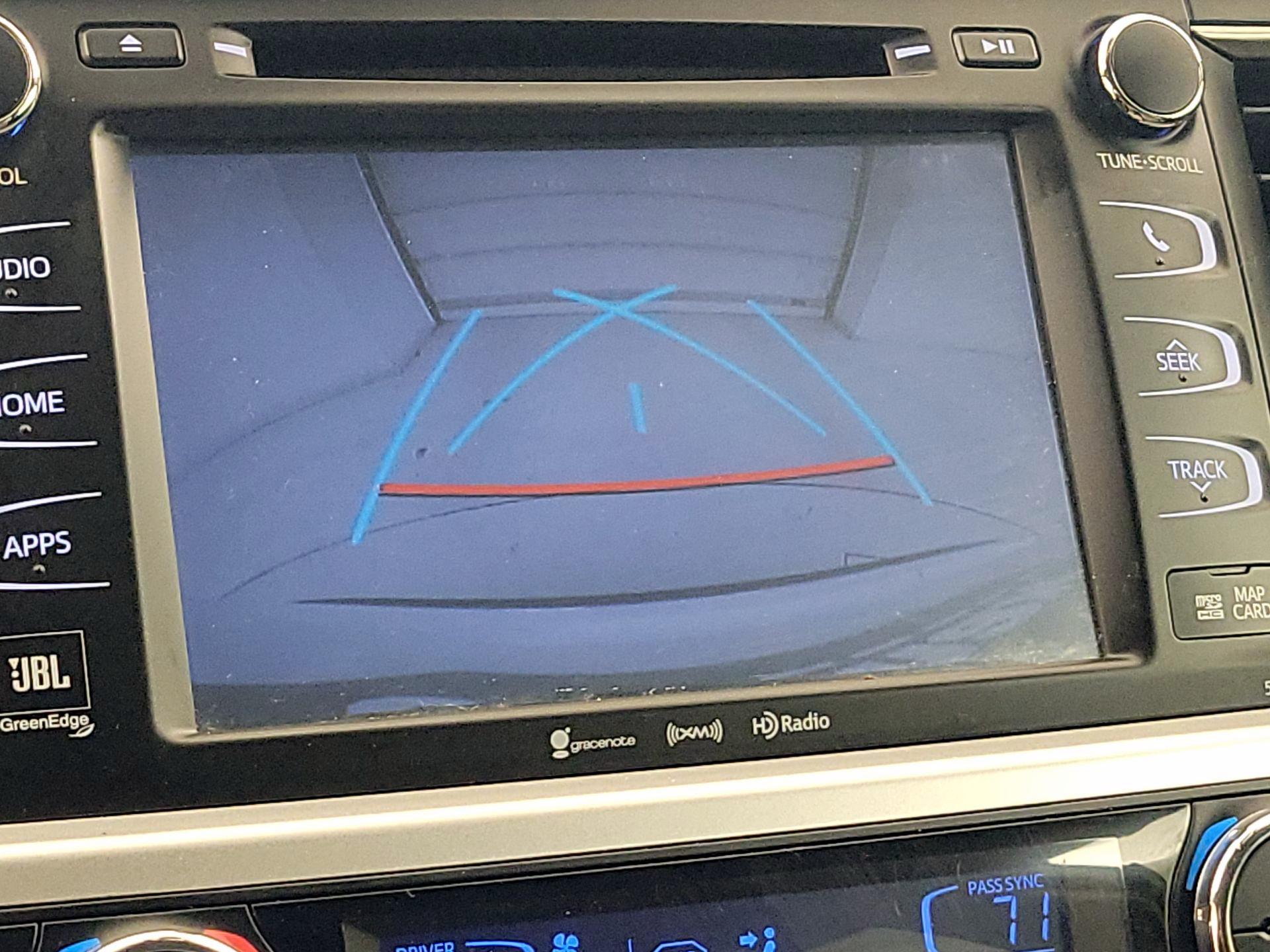 Thumbnail: 2016 Toyota Highlander - 15