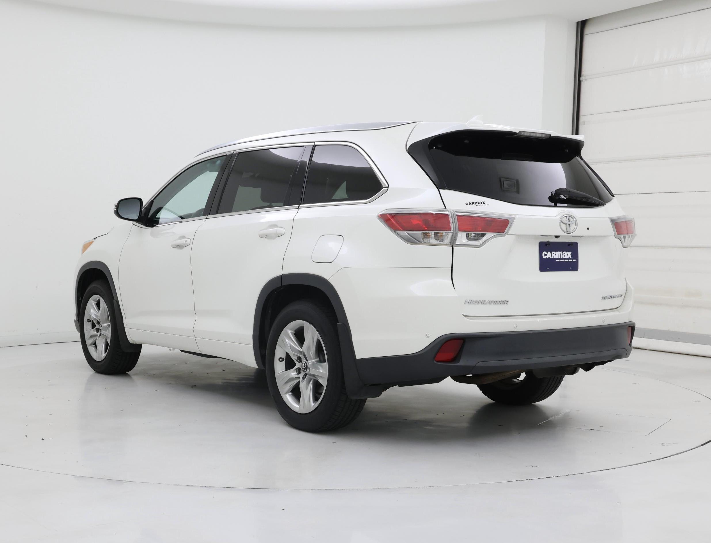 Thumbnail: 2016 Toyota Highlander - 2
