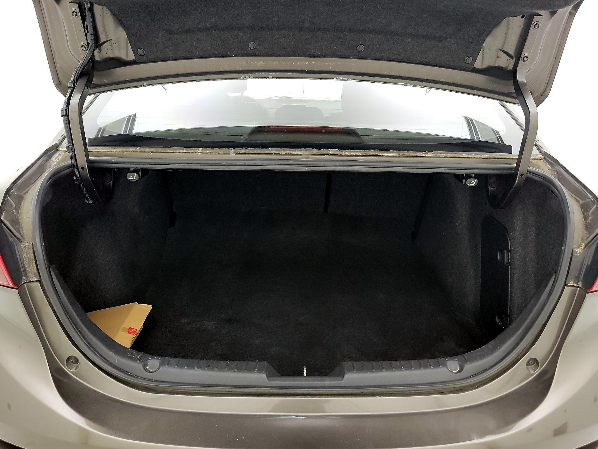 Thumbnail: 2014 Mazda Mazda3 - 18