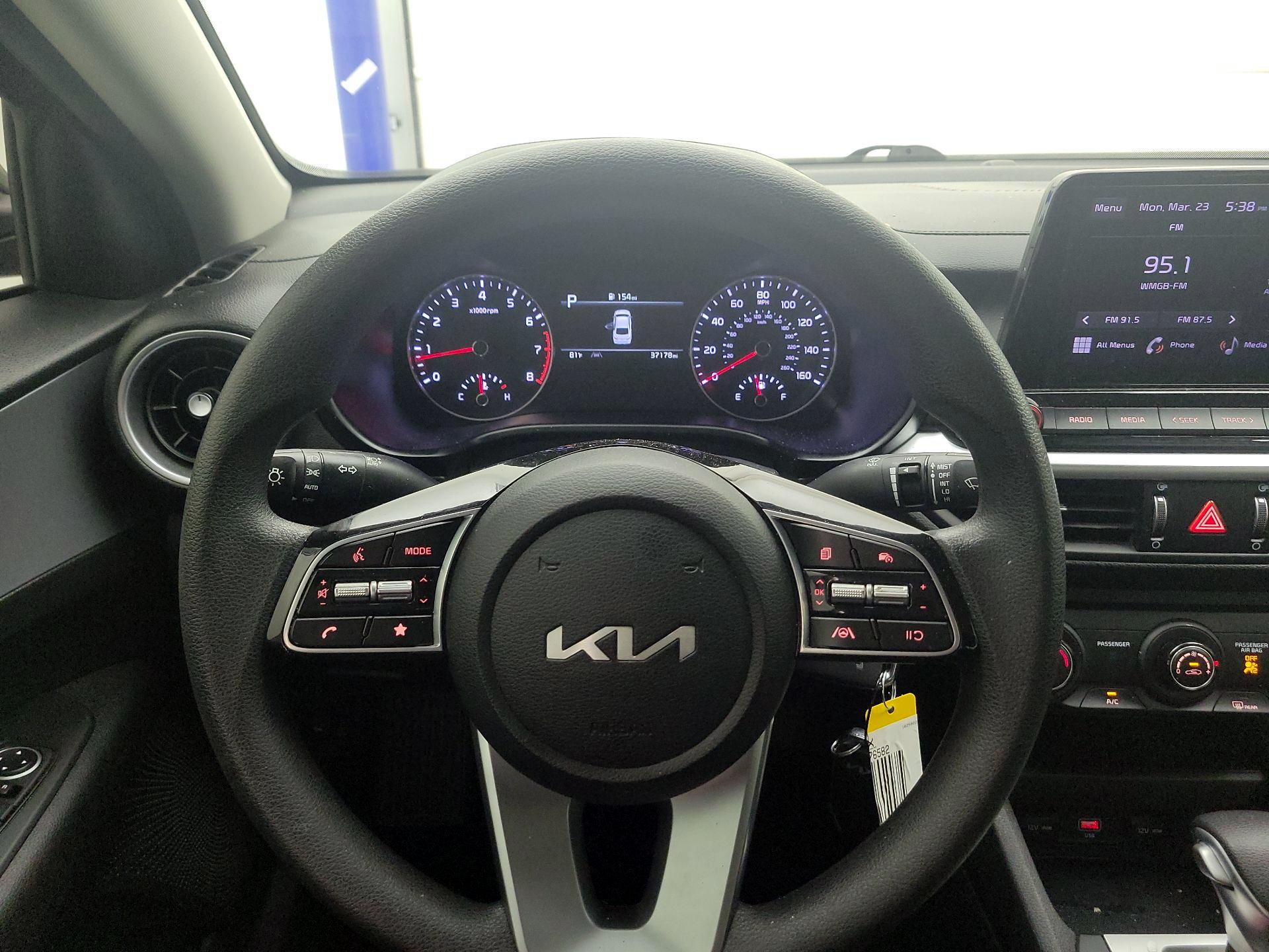 Thumbnail: 2023 Kia Forte - 10