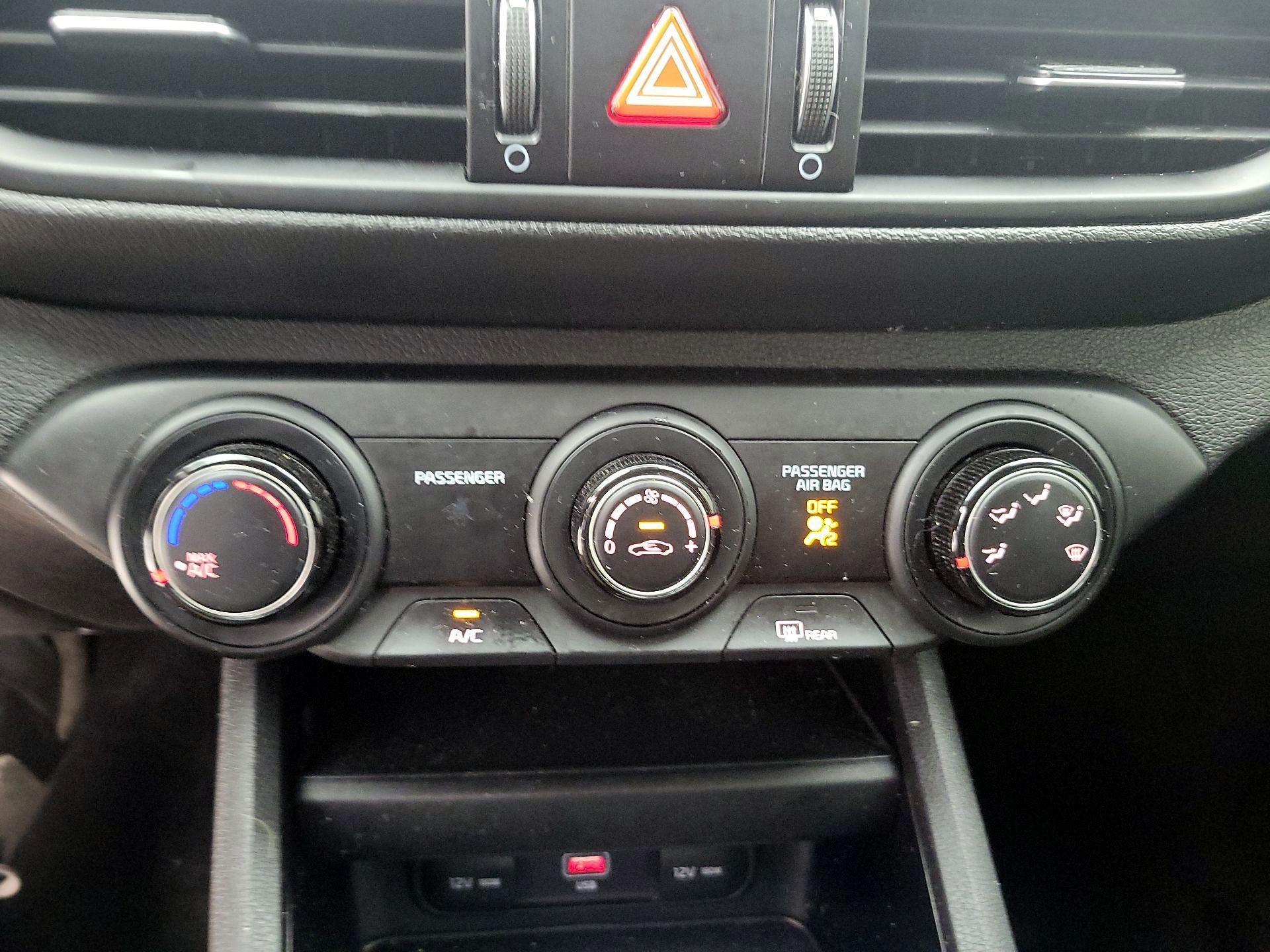 Thumbnail: 2023 Kia Forte - 16