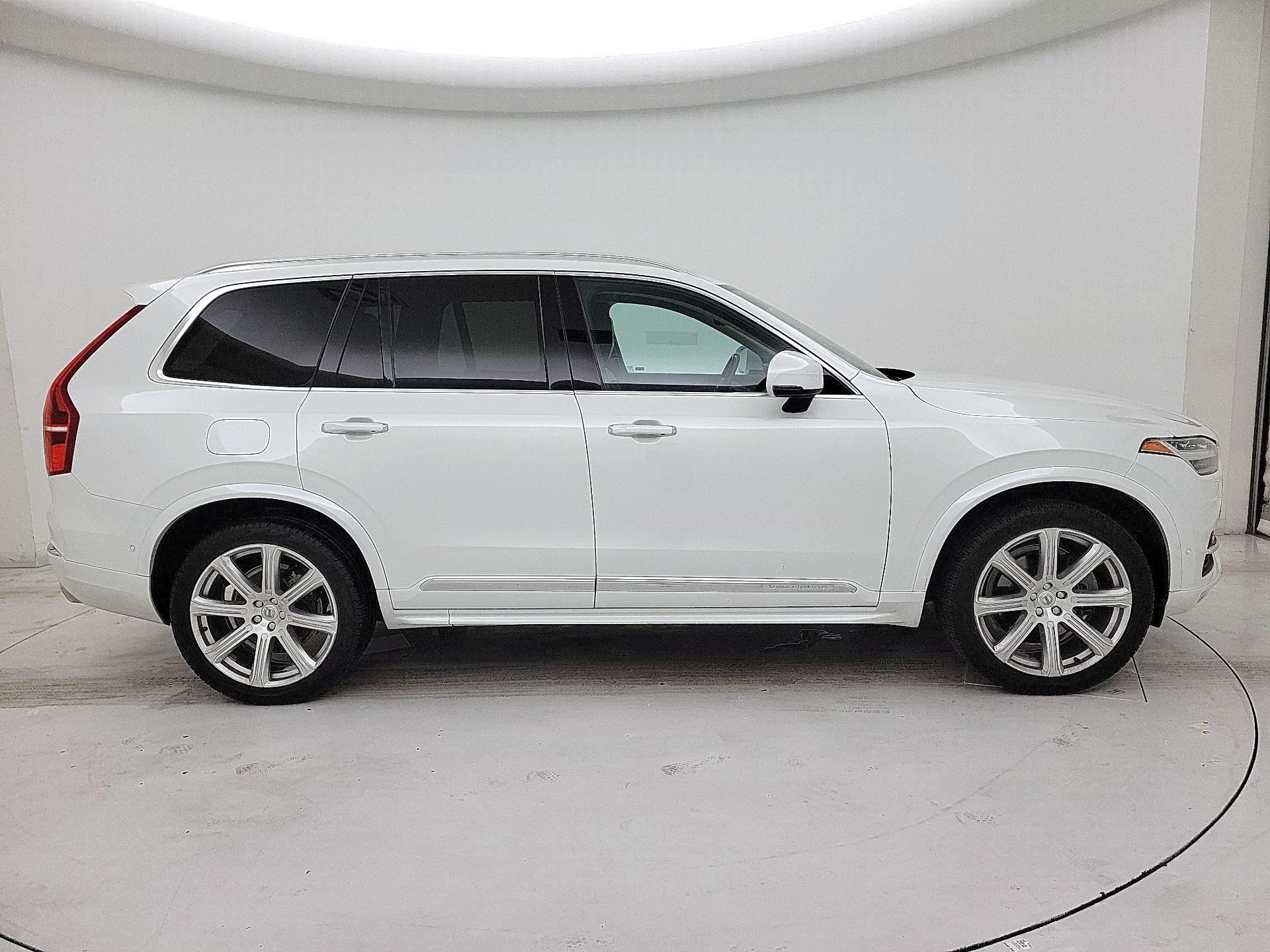 Thumbnail: 2019 Volvo XC90 - 4