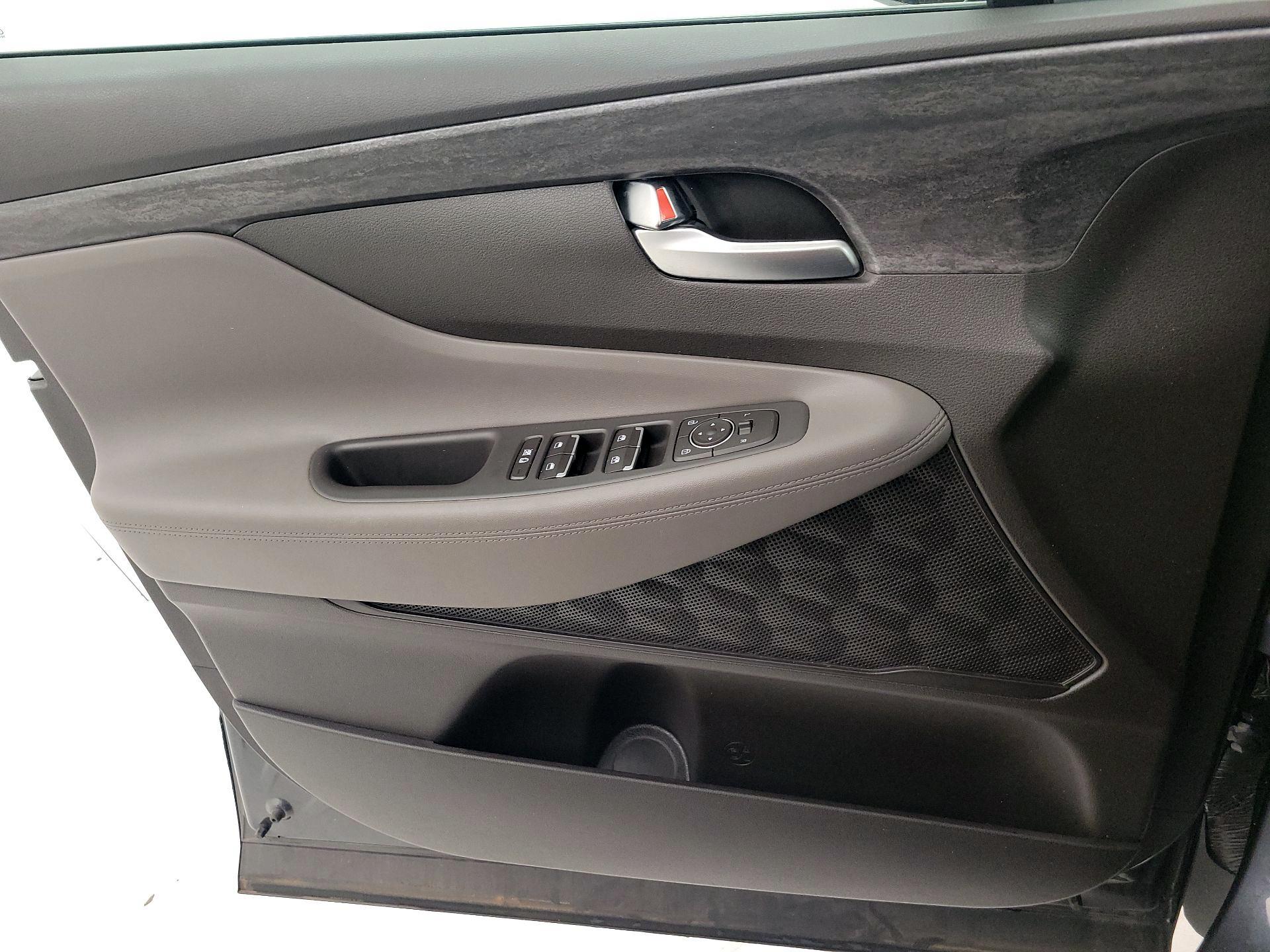 Thumbnail: 2020 Hyundai Santa Fe - 10