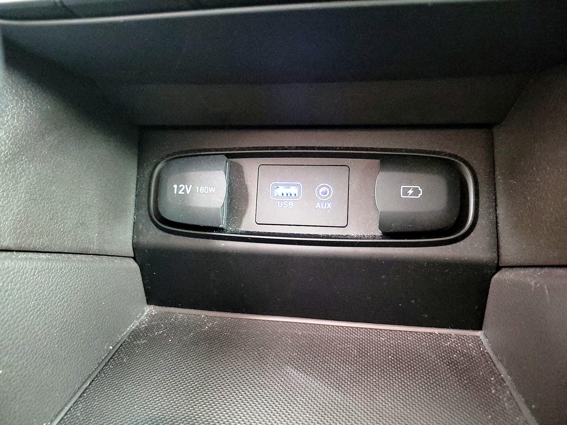 Thumbnail: 2020 Hyundai Santa Fe - 16