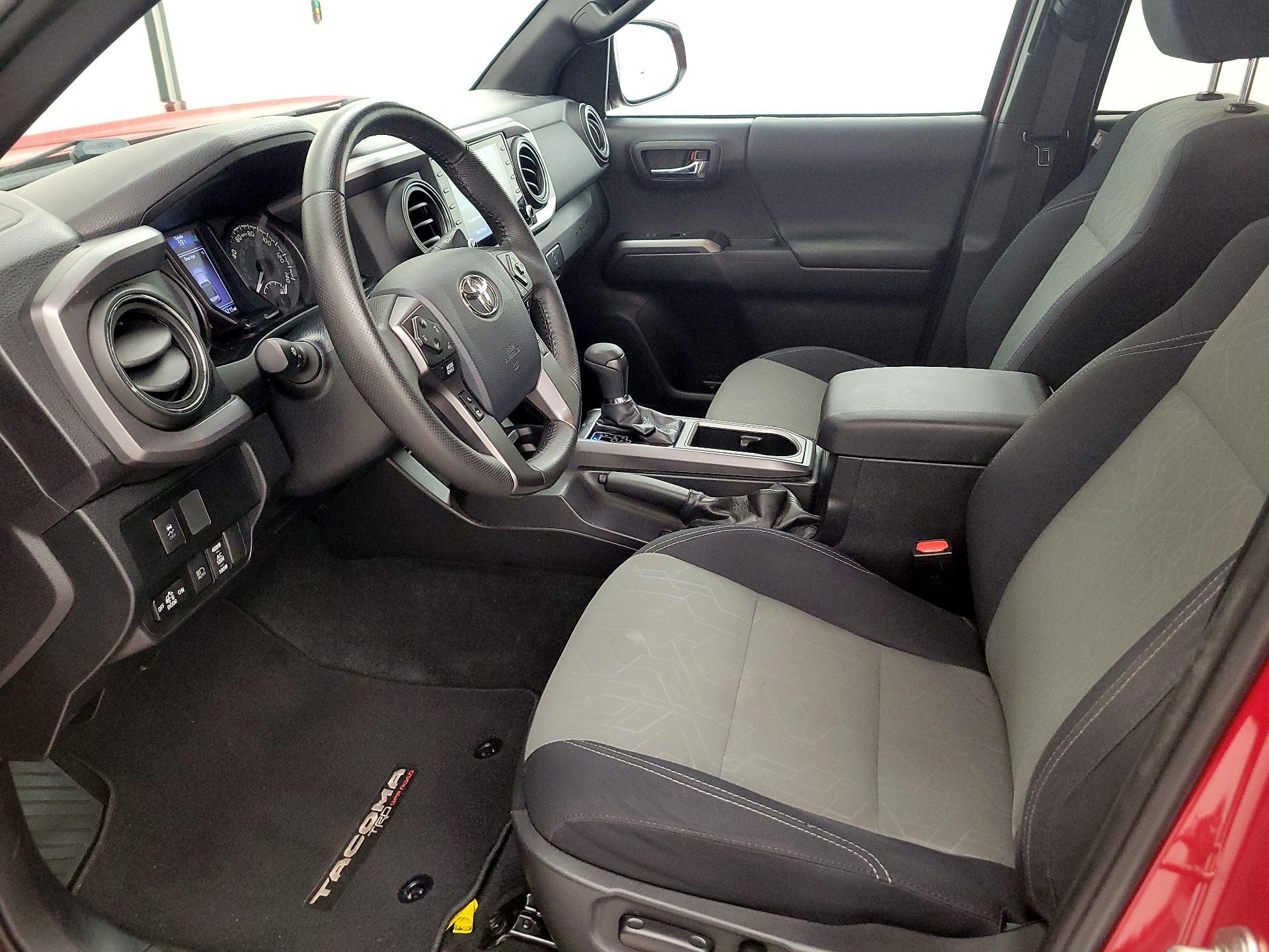 Thumbnail: 2020 Toyota Tacoma - 9