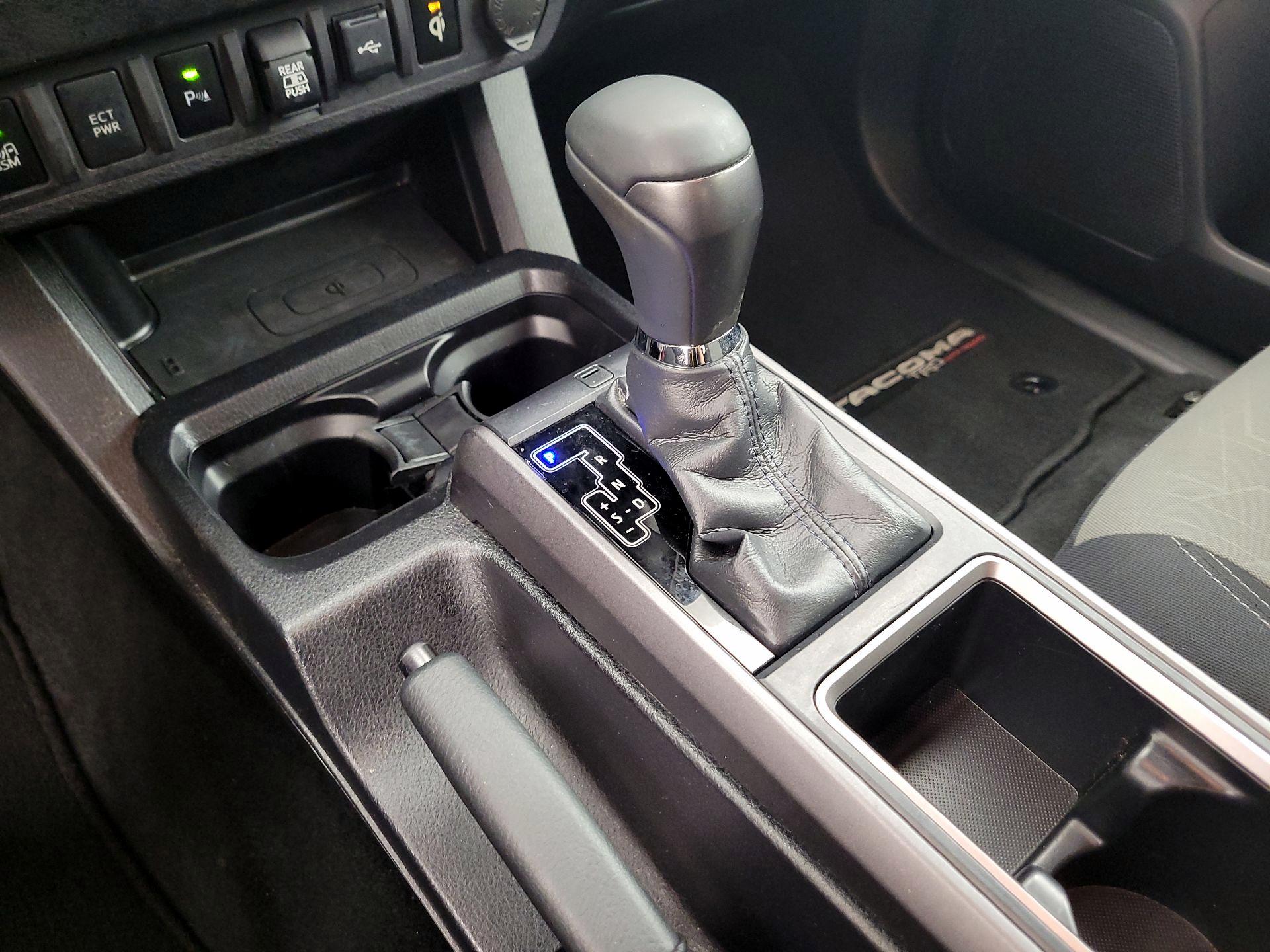 Thumbnail: 2020 Toyota Tacoma - 15