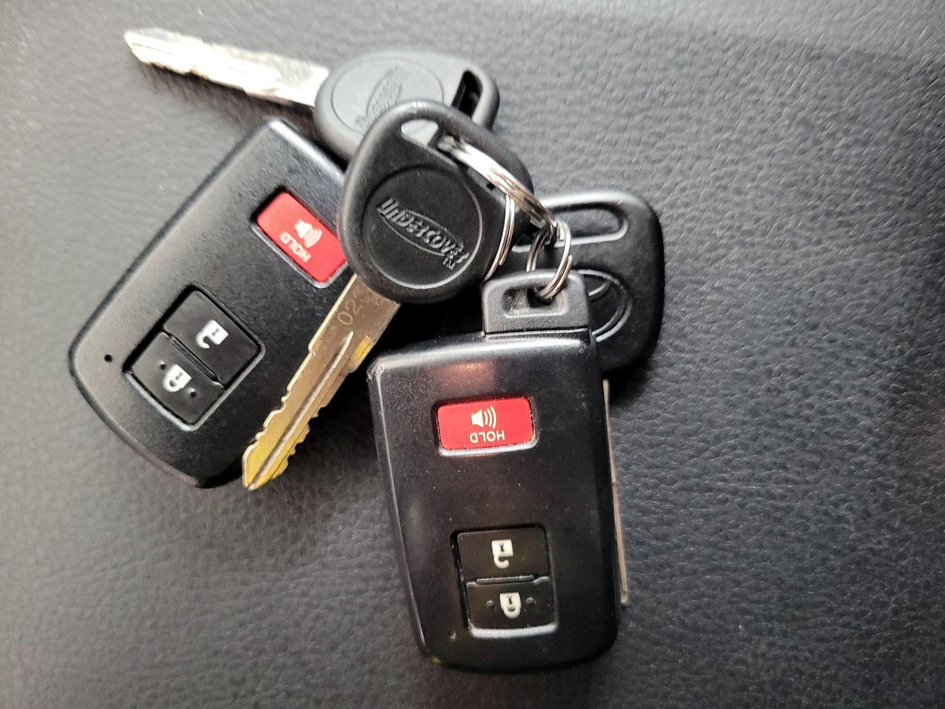 Thumbnail: 2020 Toyota Tacoma - 19