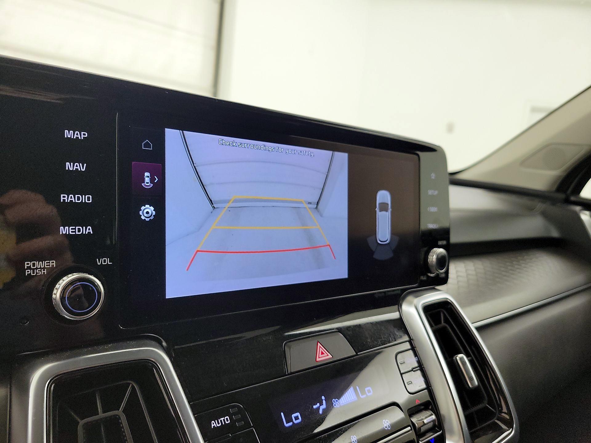 Thumbnail: 2022 Kia Sorento - 12