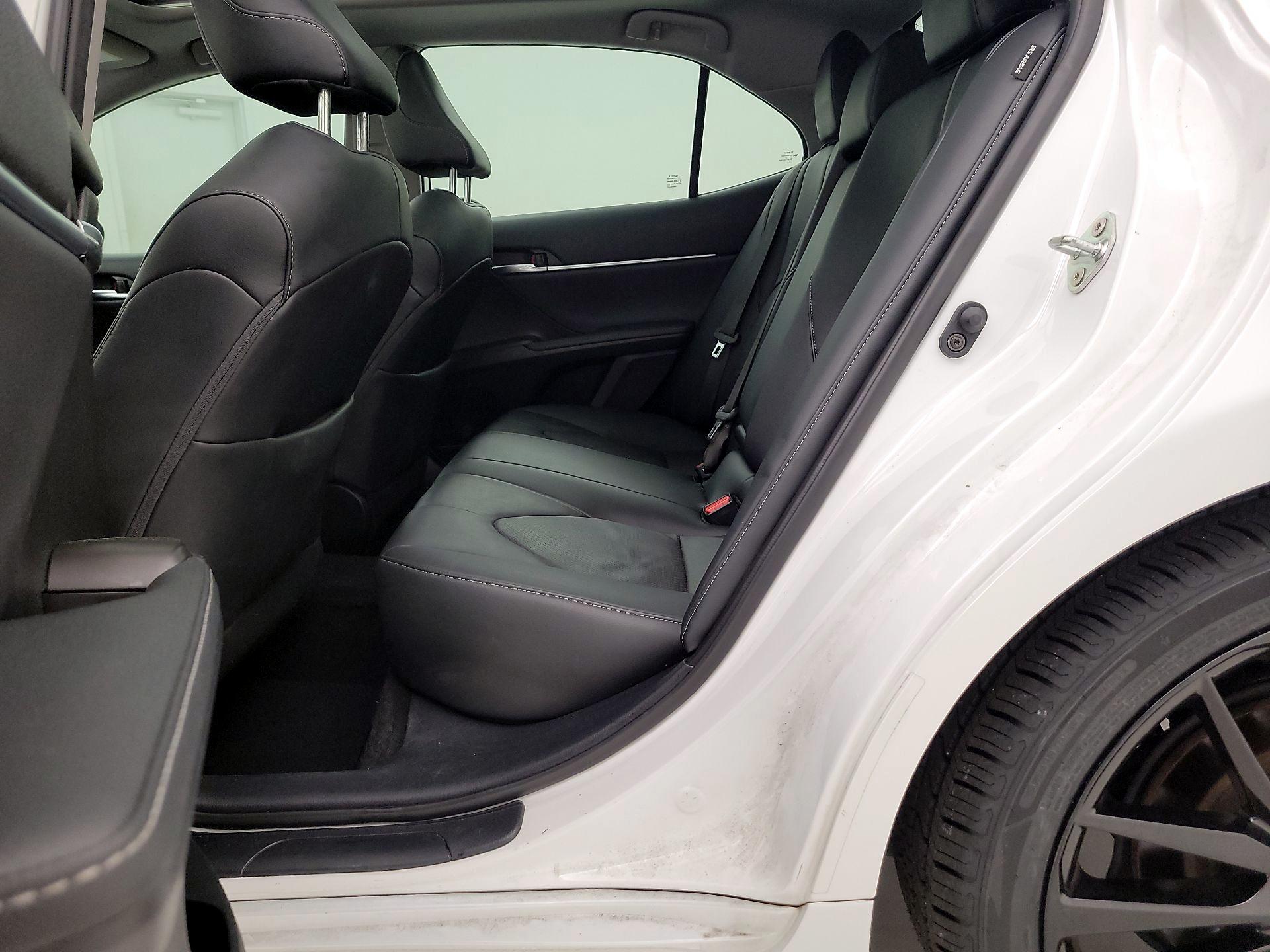 Thumbnail: 2022 Toyota Camry - 18