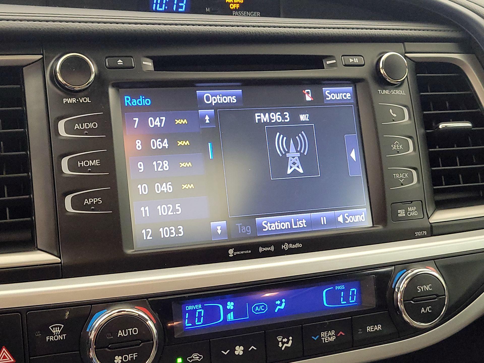 Thumbnail: 2018 Toyota Highlander - 15