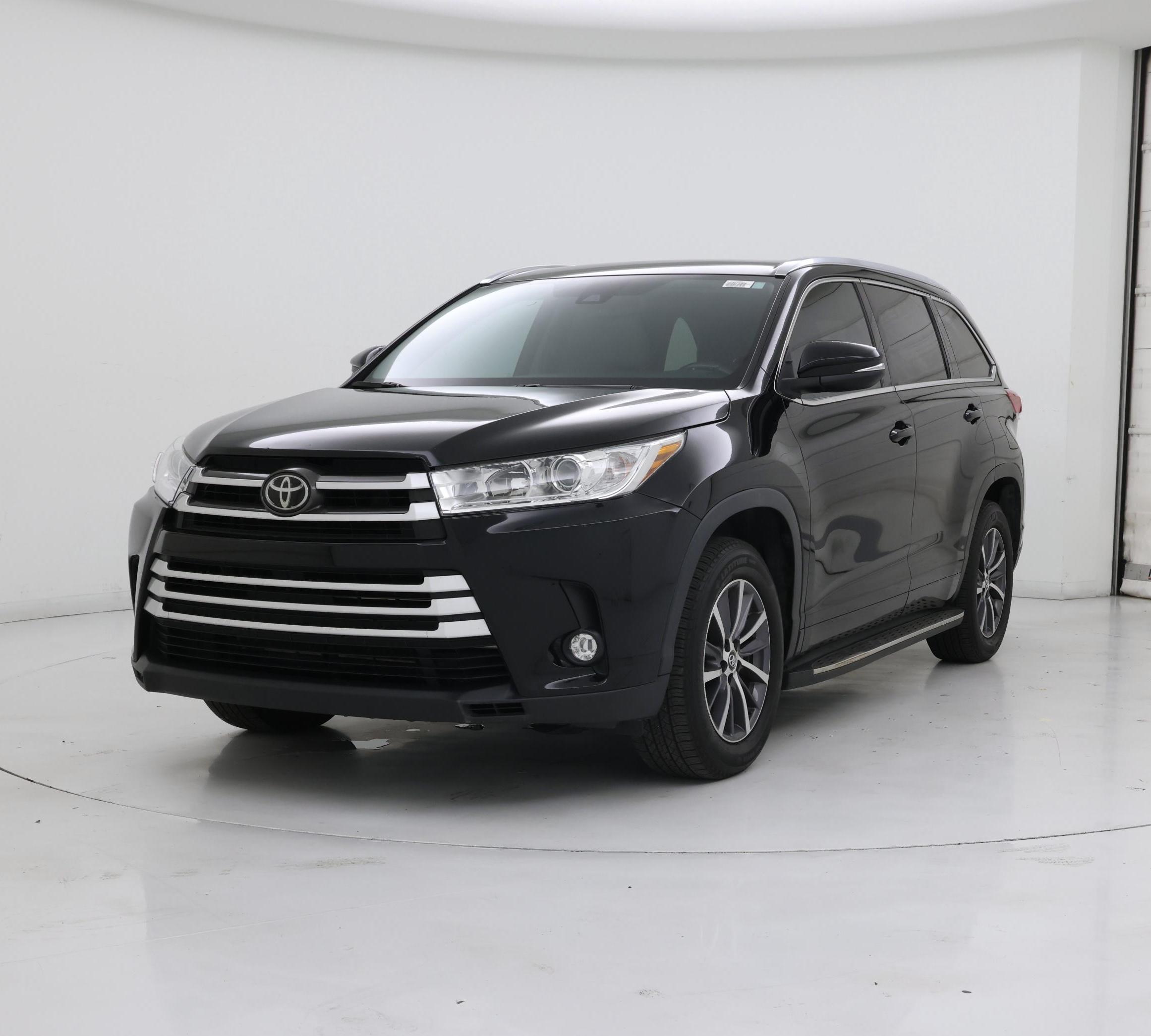 Thumbnail: 2018 Toyota Highlander - 4