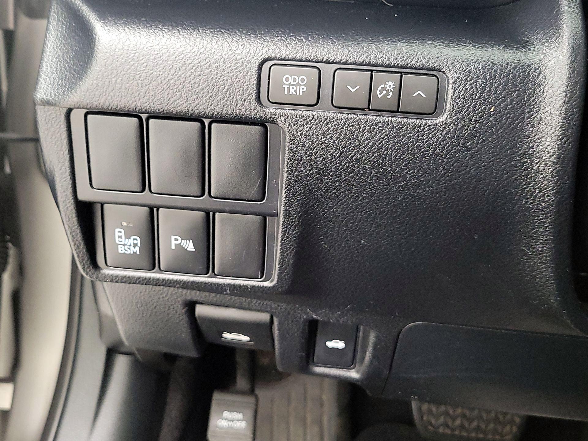 Thumbnail: 2016 Lexus RC - 11