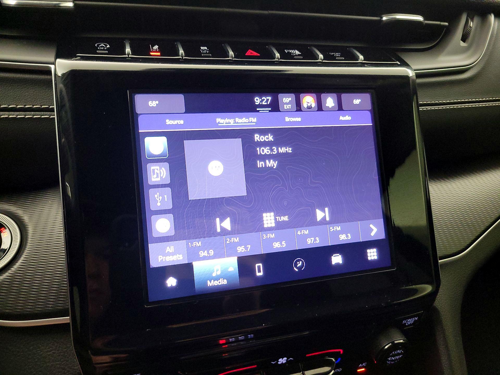 Thumbnail: 2023 Jeep Grand Cherokee - 13