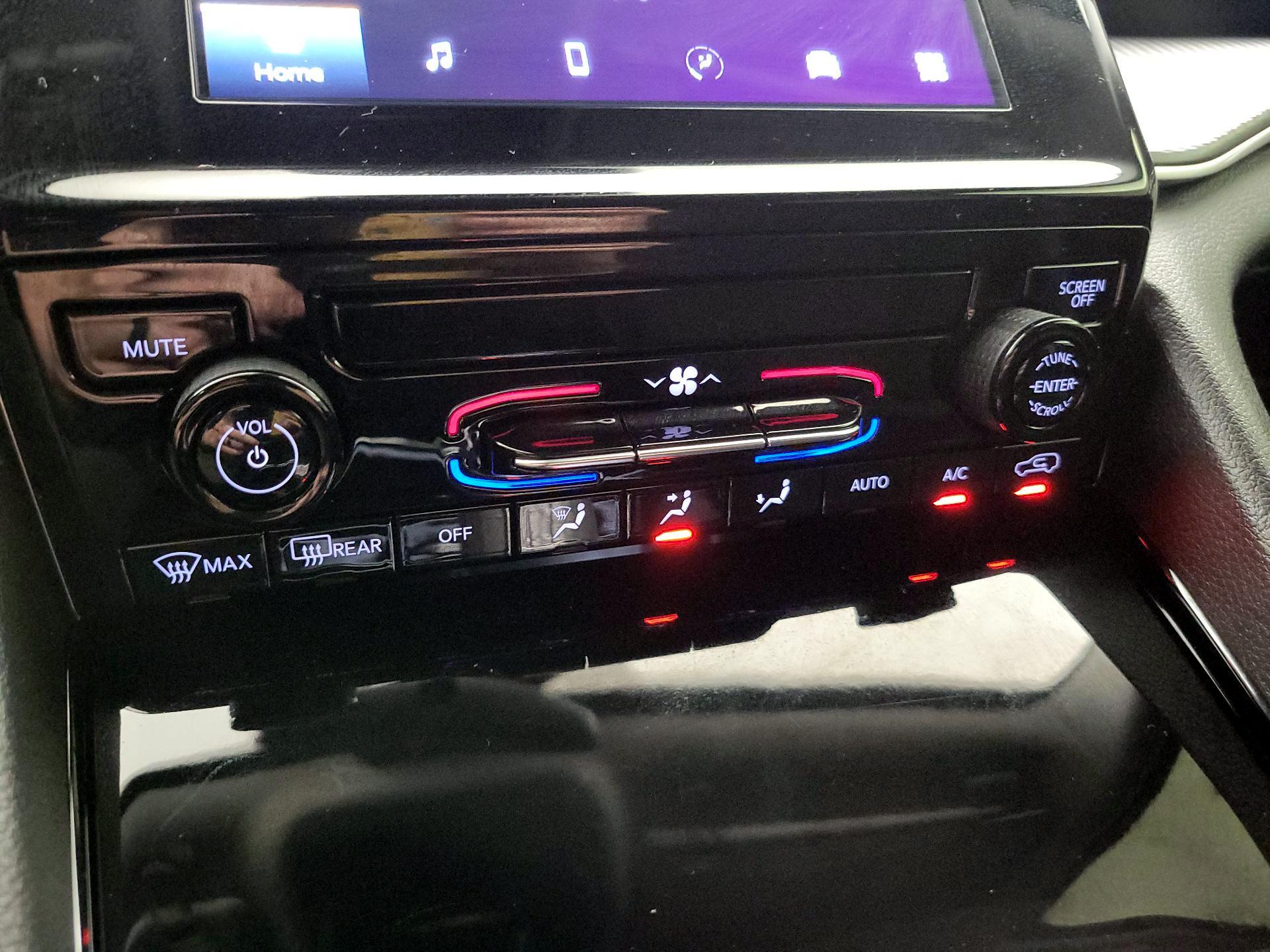 Thumbnail: 2023 Jeep Grand Cherokee - 14