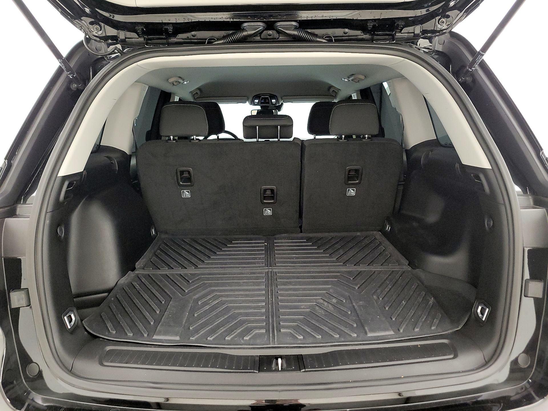 Thumbnail: 2023 Jeep Grand Cherokee - 18