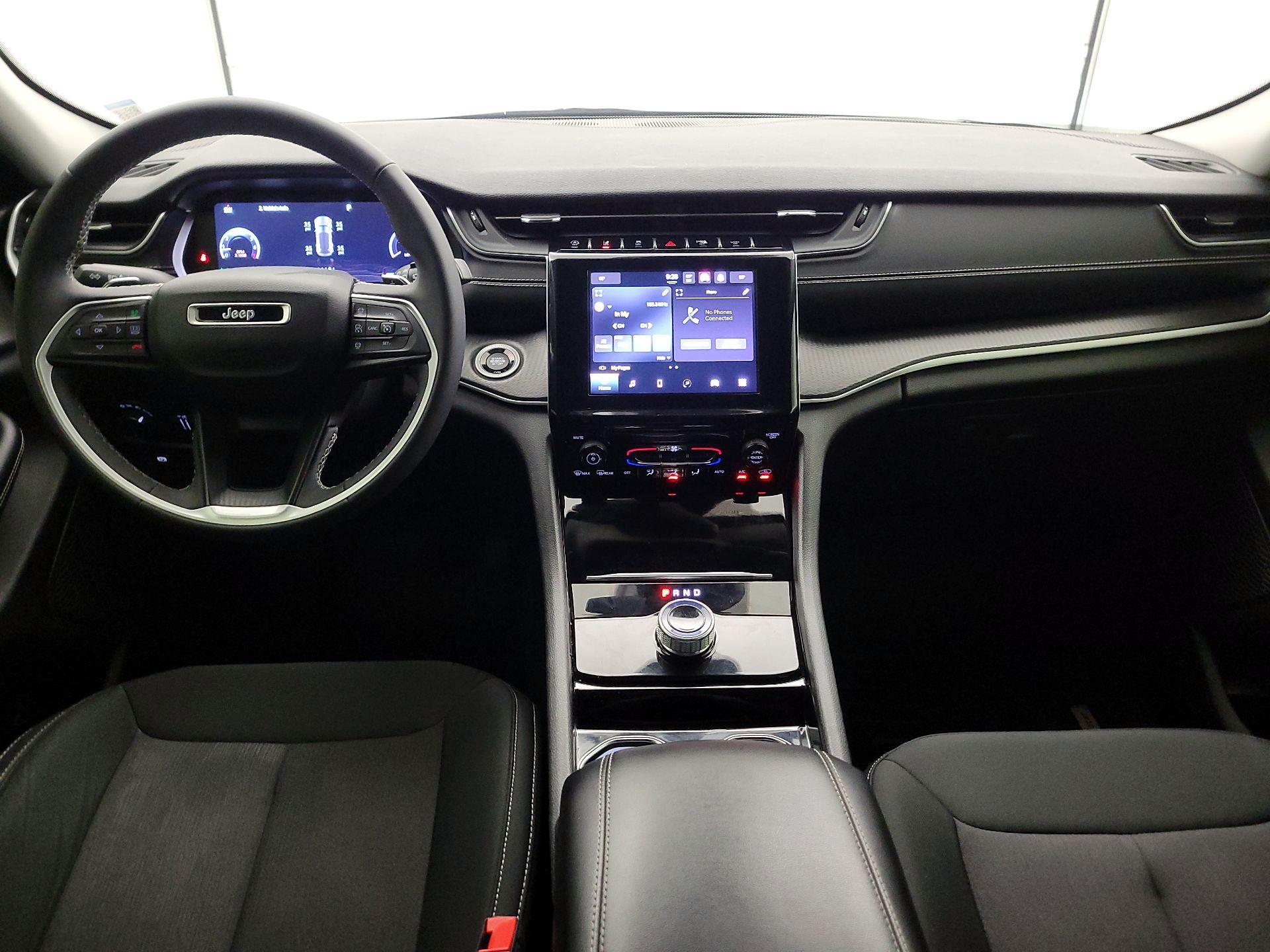 Thumbnail: 2023 Jeep Grand Cherokee - 8