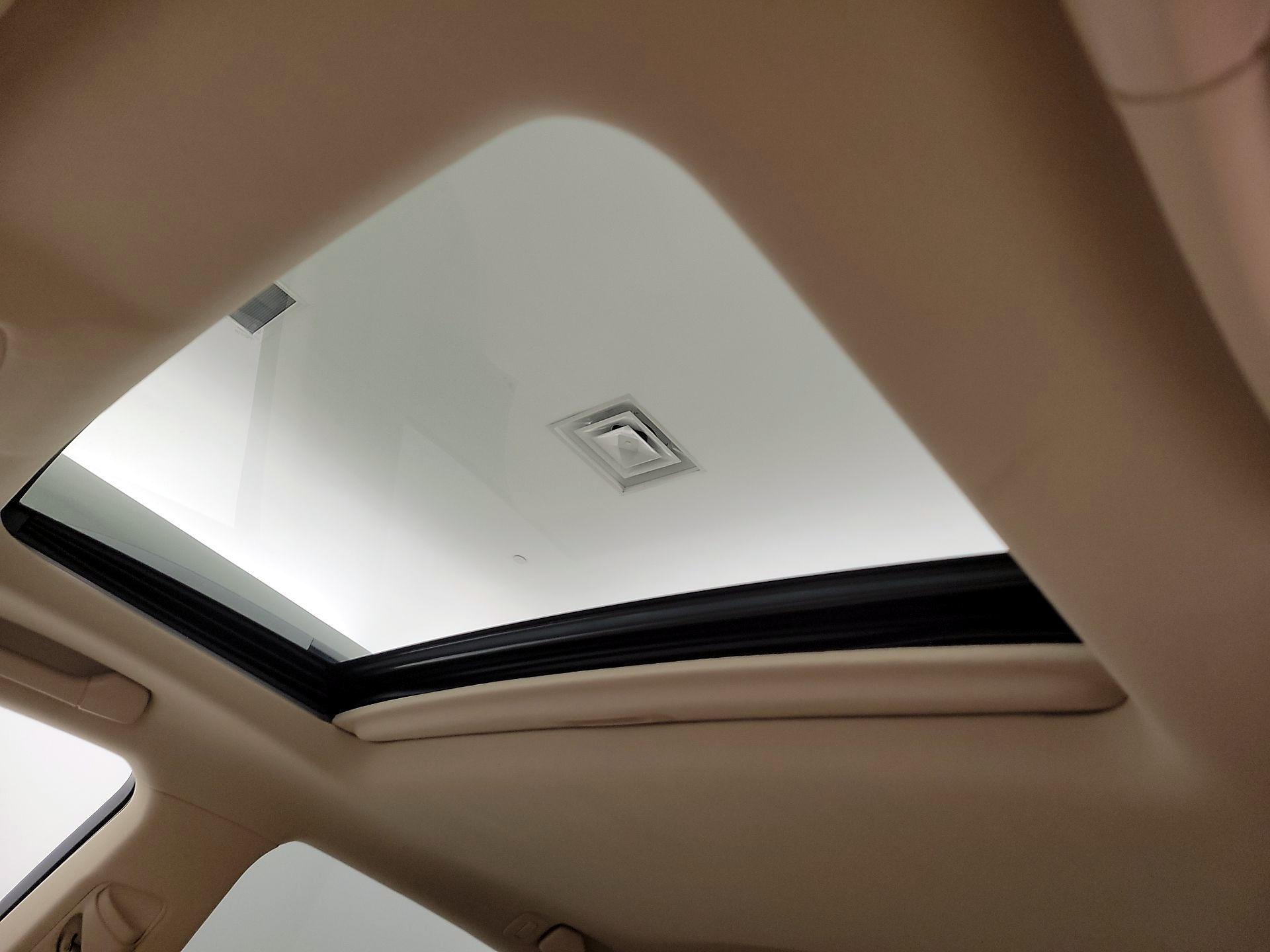 Thumbnail: 2015 Lexus RX - 17