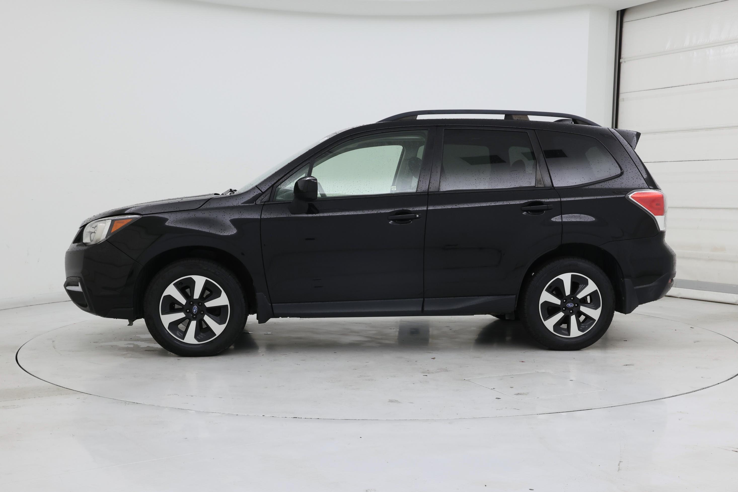 Thumbnail: 2017 Subaru Forester - 3