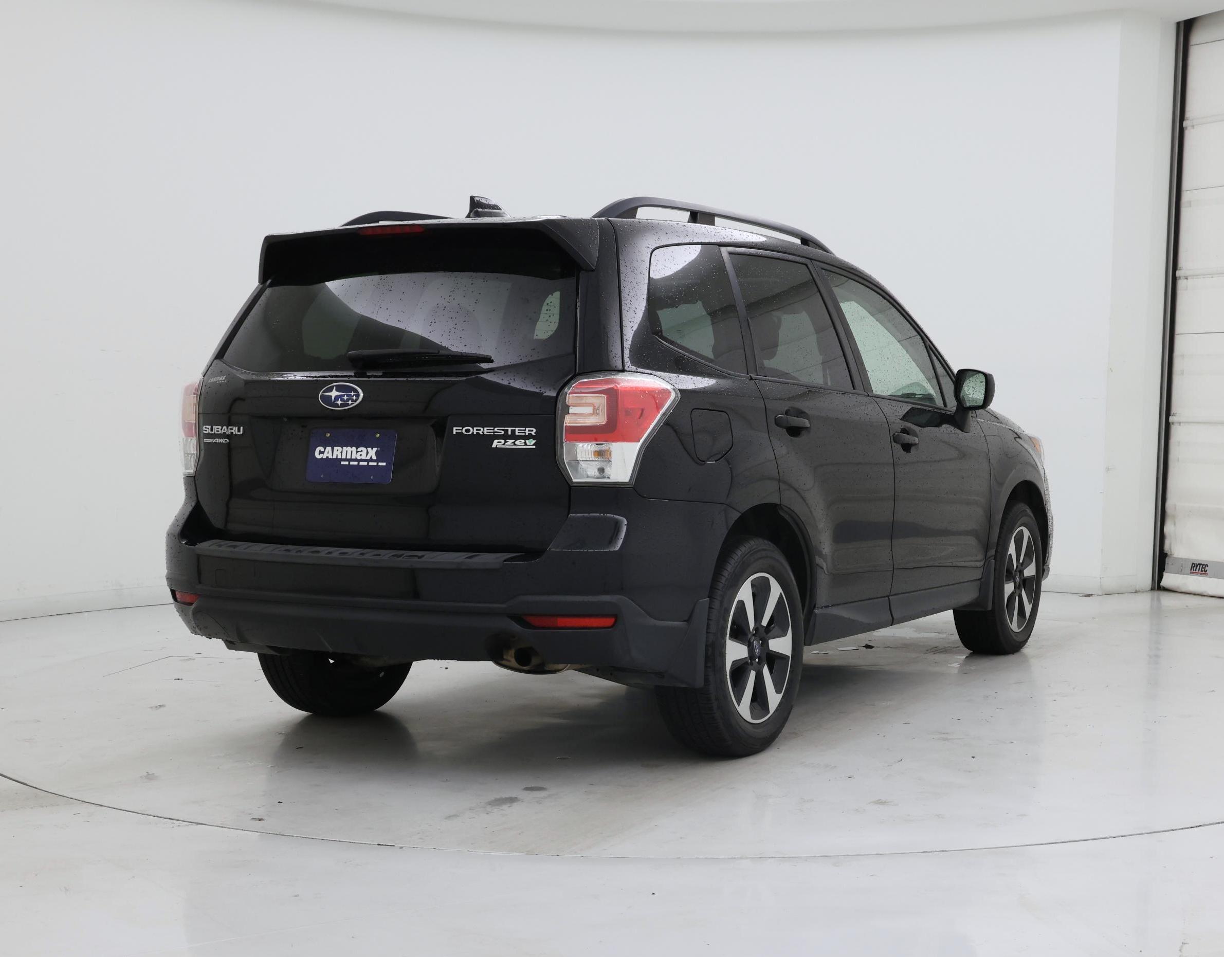 Thumbnail: 2017 Subaru Forester - 8