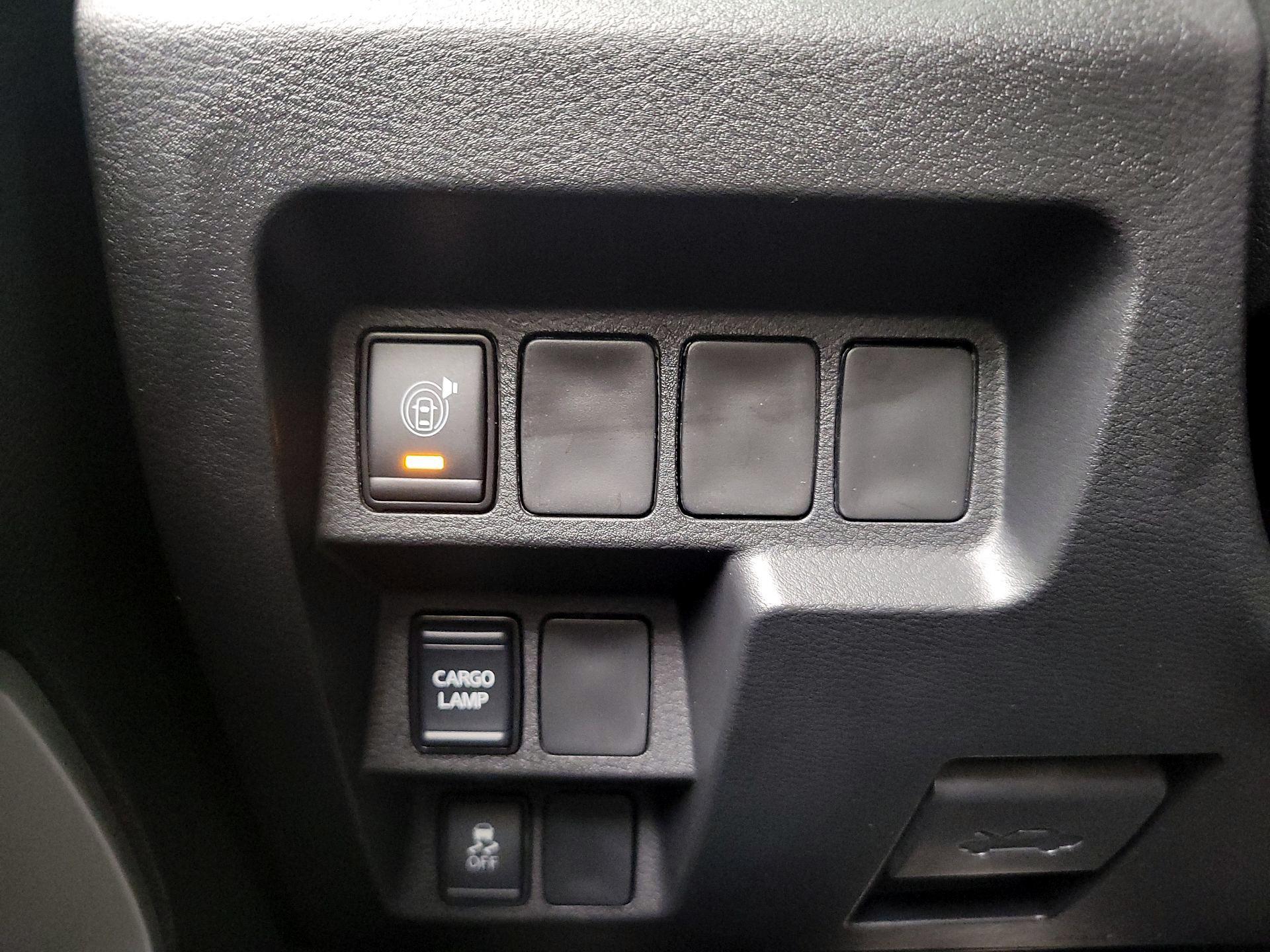 Thumbnail: 2025 Nissan Frontier - 11