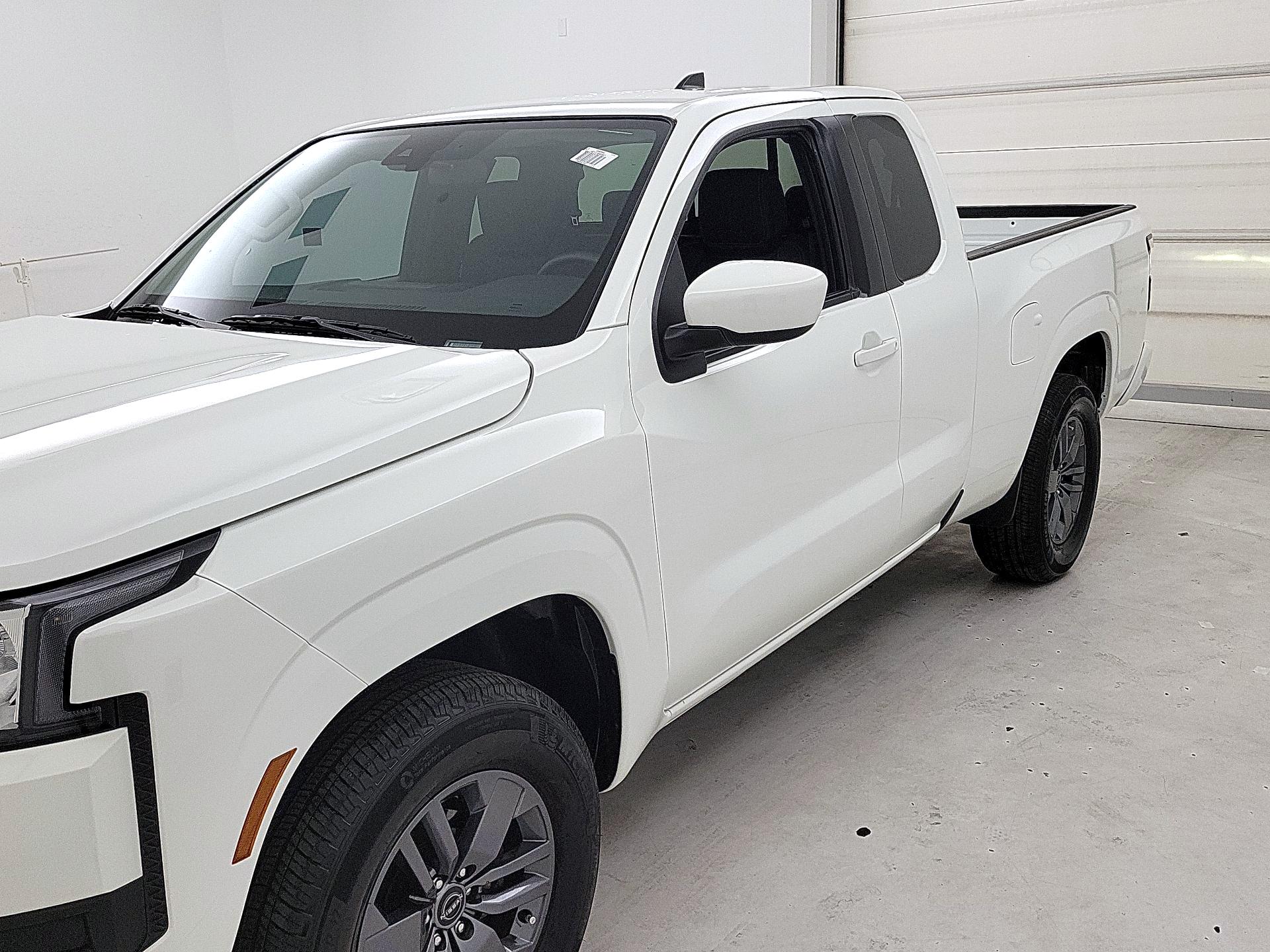 Thumbnail: 2025 Nissan Frontier - 3