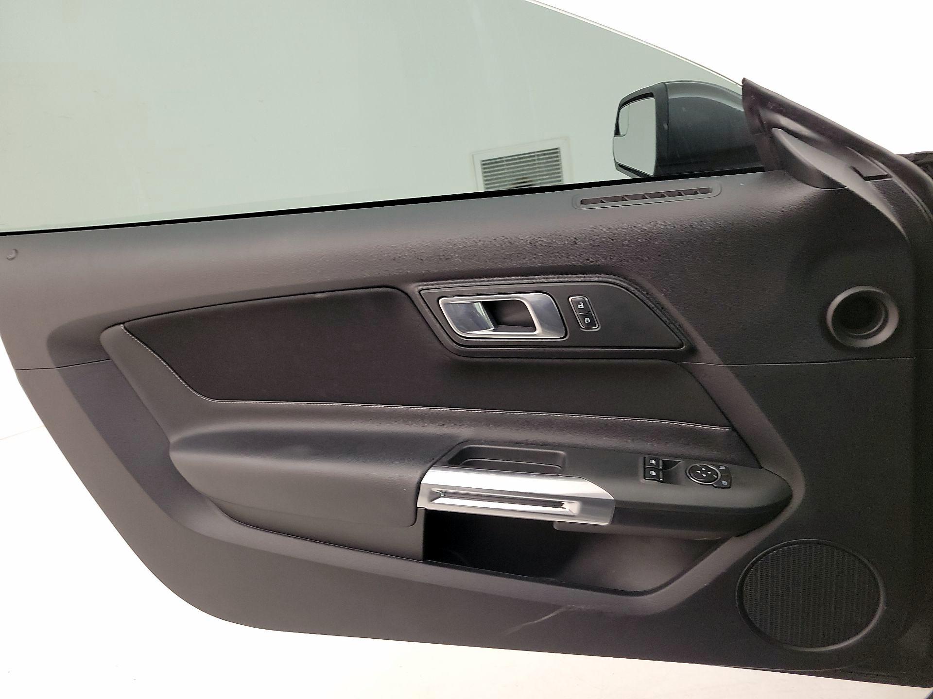 Thumbnail: 2018 Ford Mustang - 10