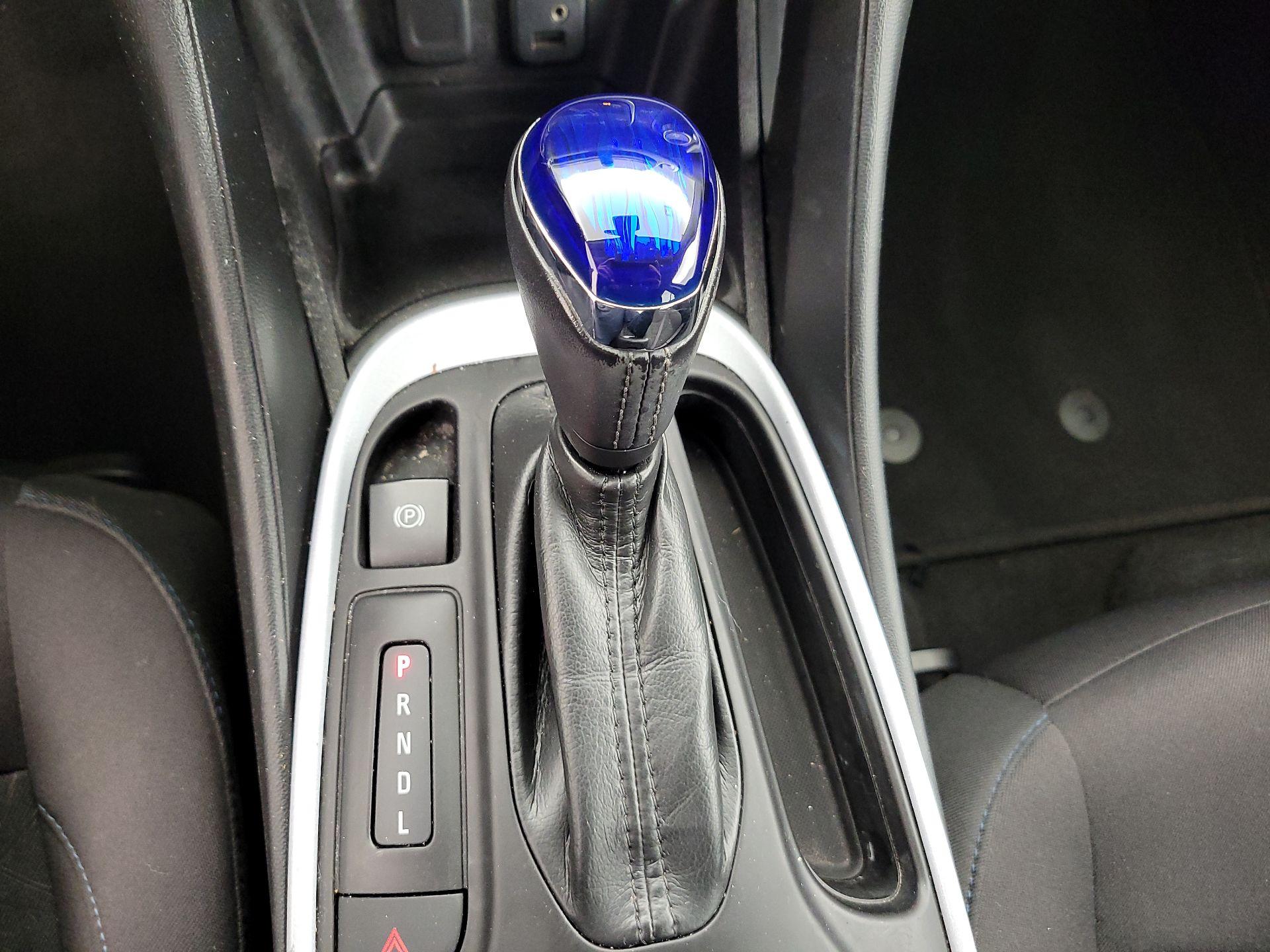 Thumbnail: 2017 Chevrolet Volt - 15